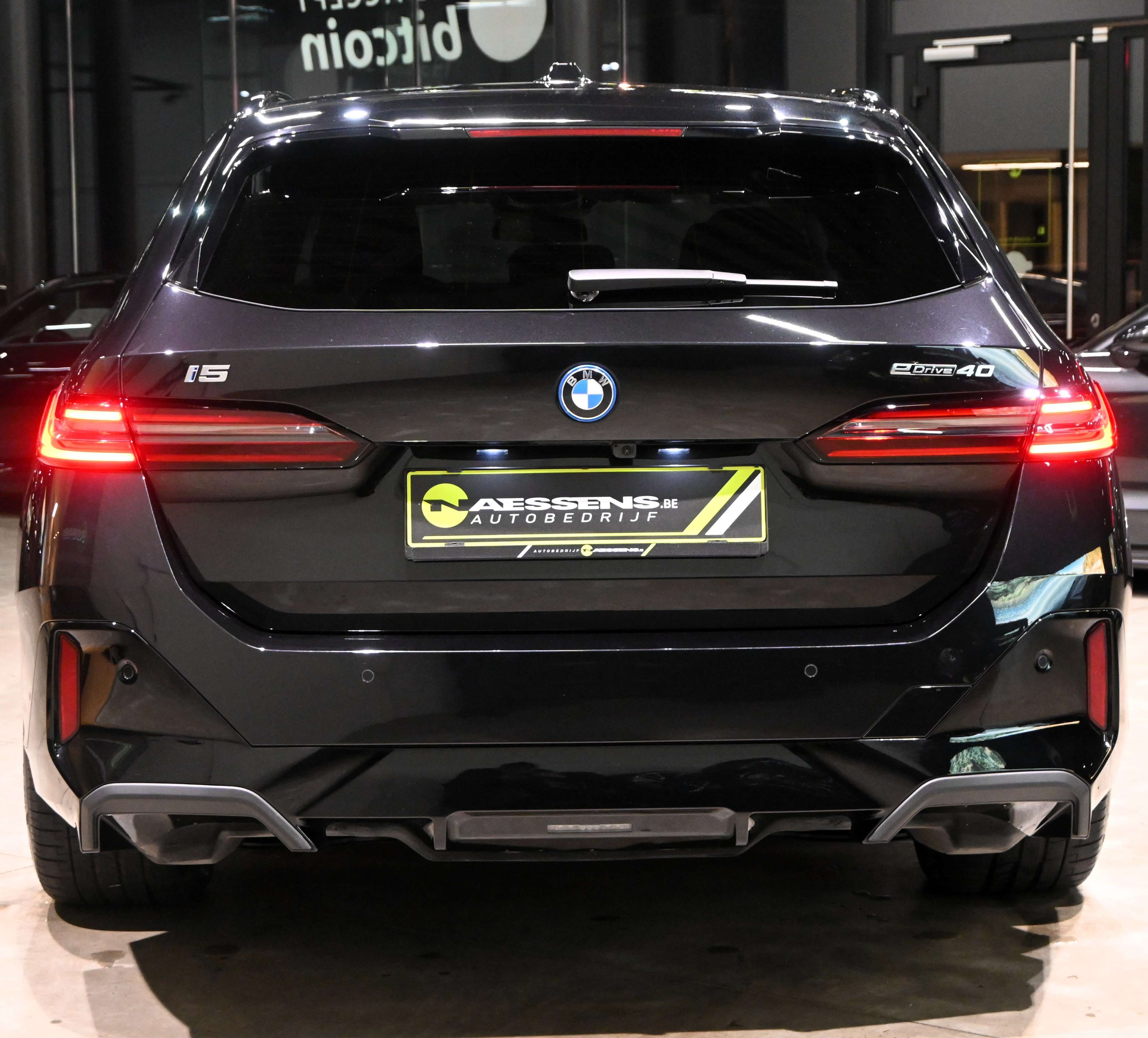 BMW i5 Touring eDrive40 M Sport *LED/CAM/H&K/DAB/CARPLAY*