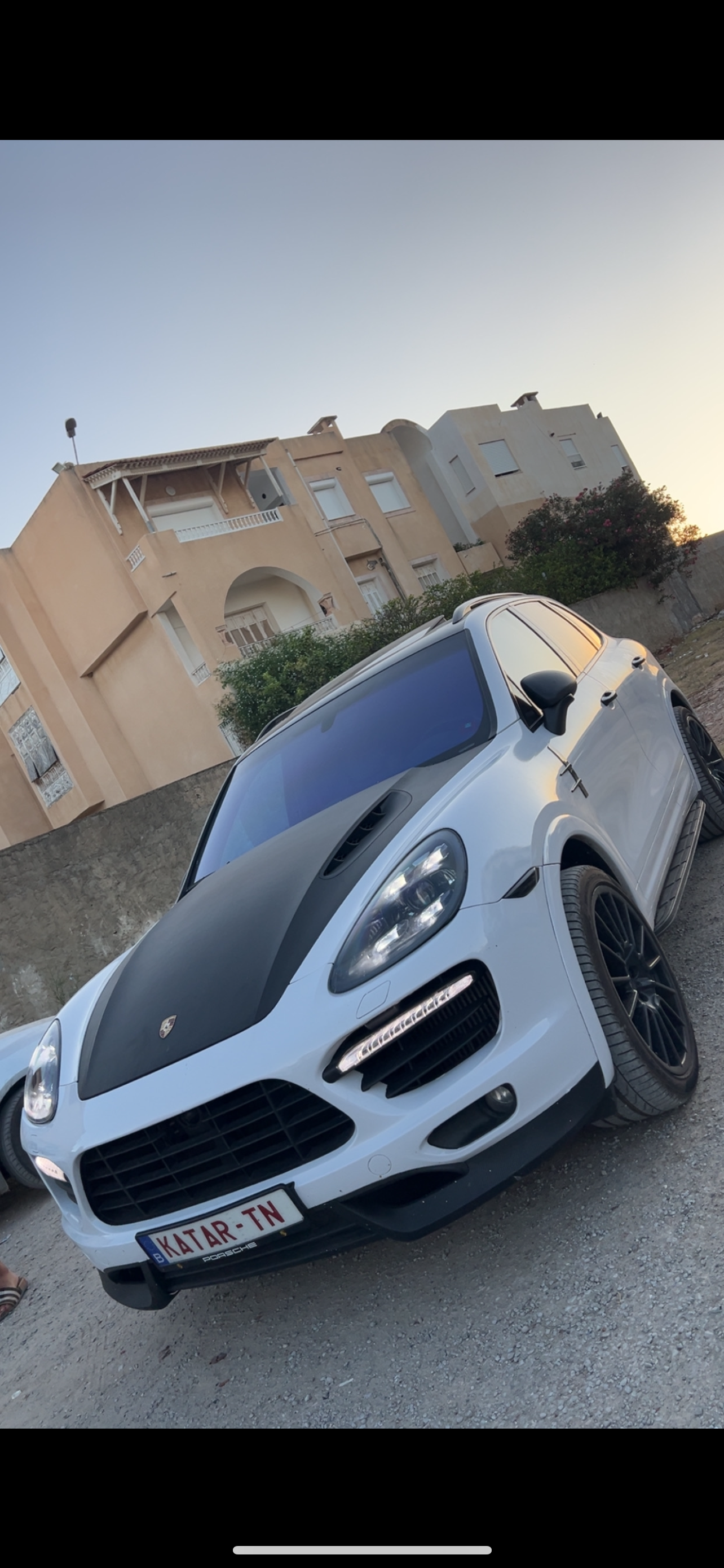 Porsche Cayenne Pack GTS TRÈS JOLIE BRUIT MAXHAUST et avec ciel etoilet