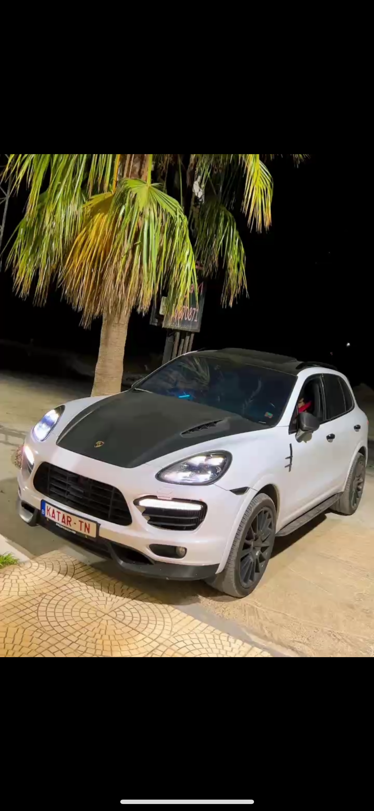 Porsche Cayenne Pack GTS TRÈS JOLIE BRUIT MAXHAUST et avec ciel etoilet
