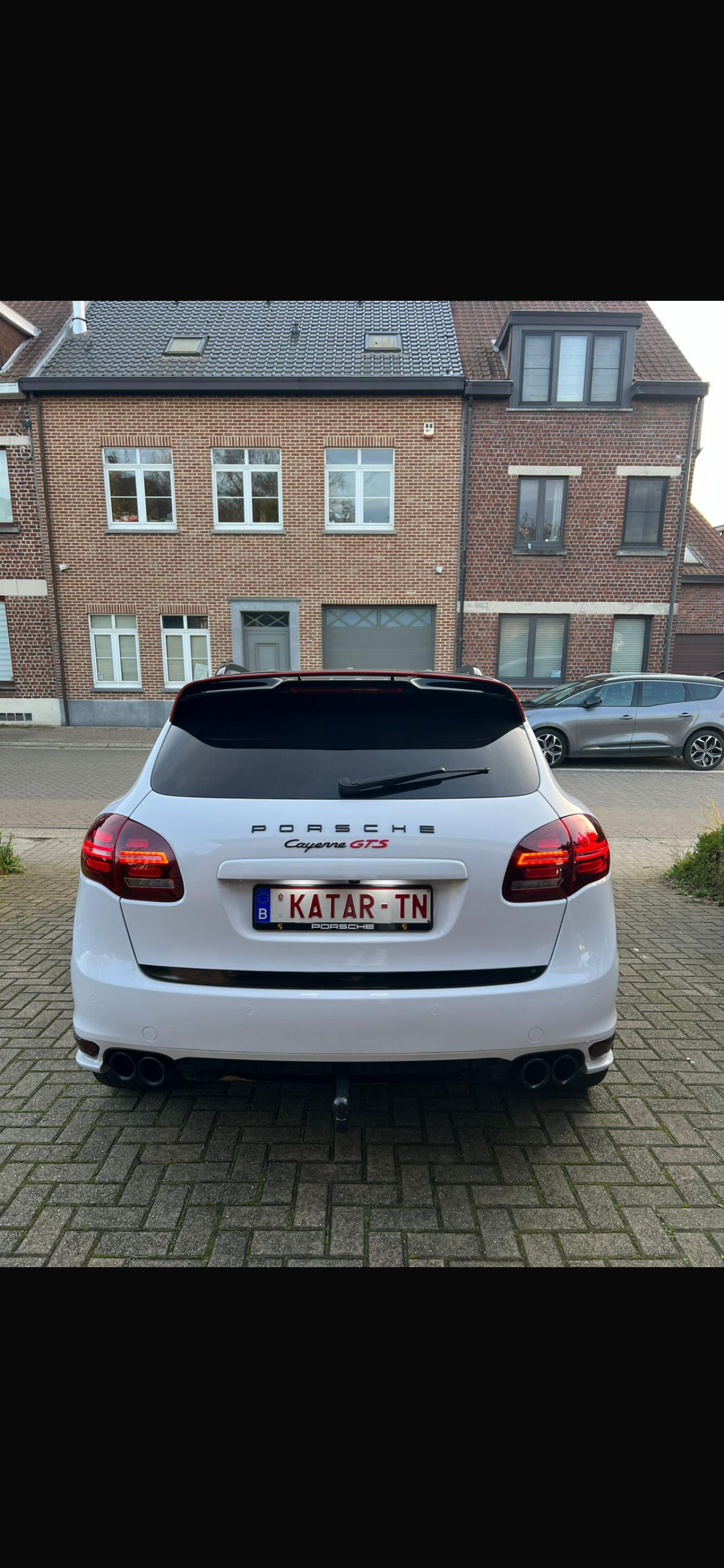 Porsche Cayenne Pack GTS TRÈS JOLIE BRUIT MAXHAUST et avec ciel etoilet
