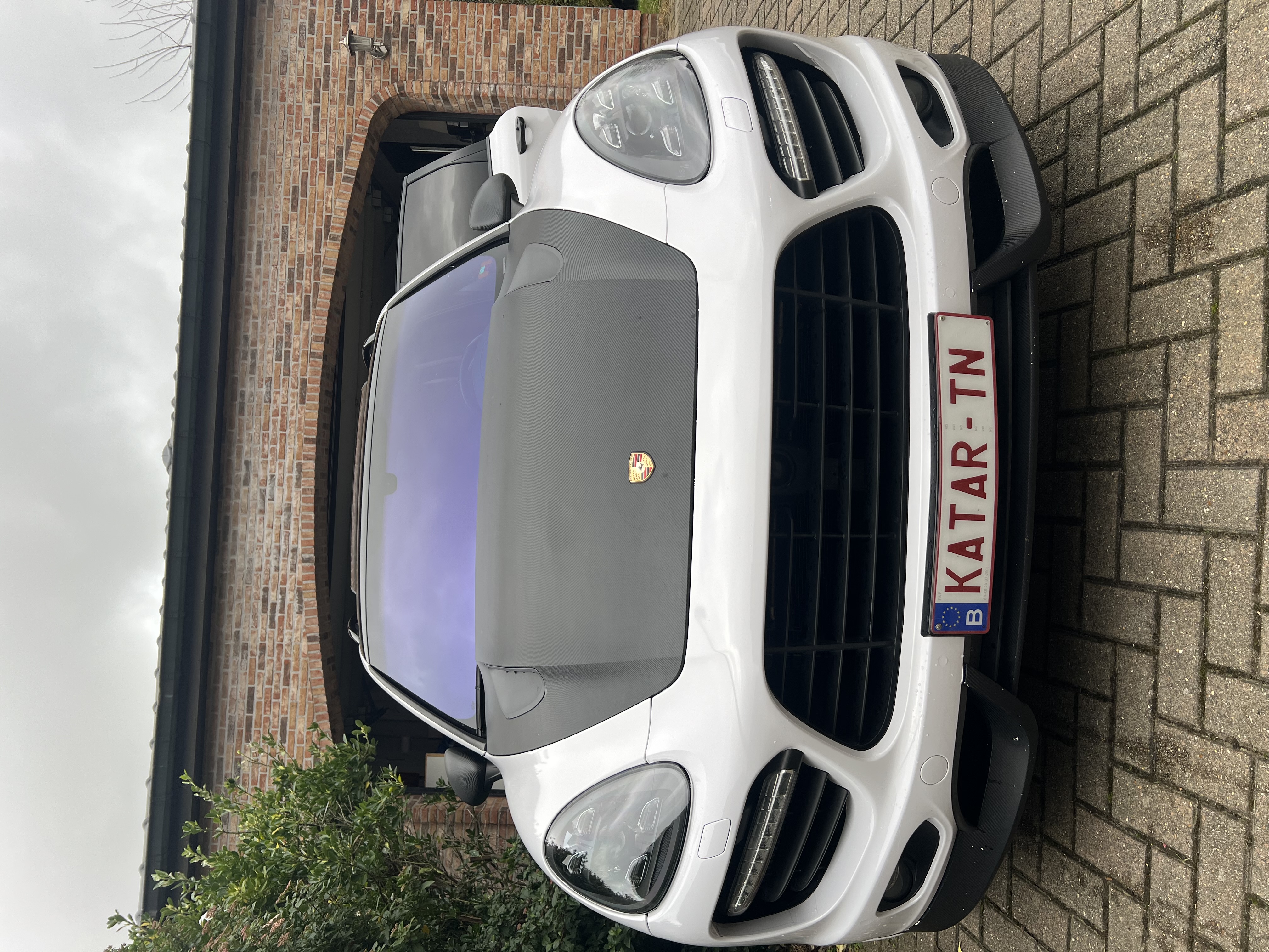 Porsche Cayenne Pack GTS TRÈS JOLIE BRUIT MAXHAUST et avec ciel etoilet