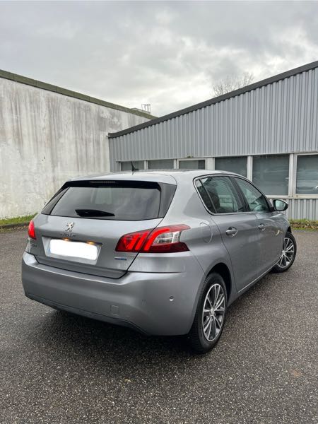 Peugeot 308 II (2) 1.6 BLUEHDI 120 S&amp;S ALLURE BUSINESS