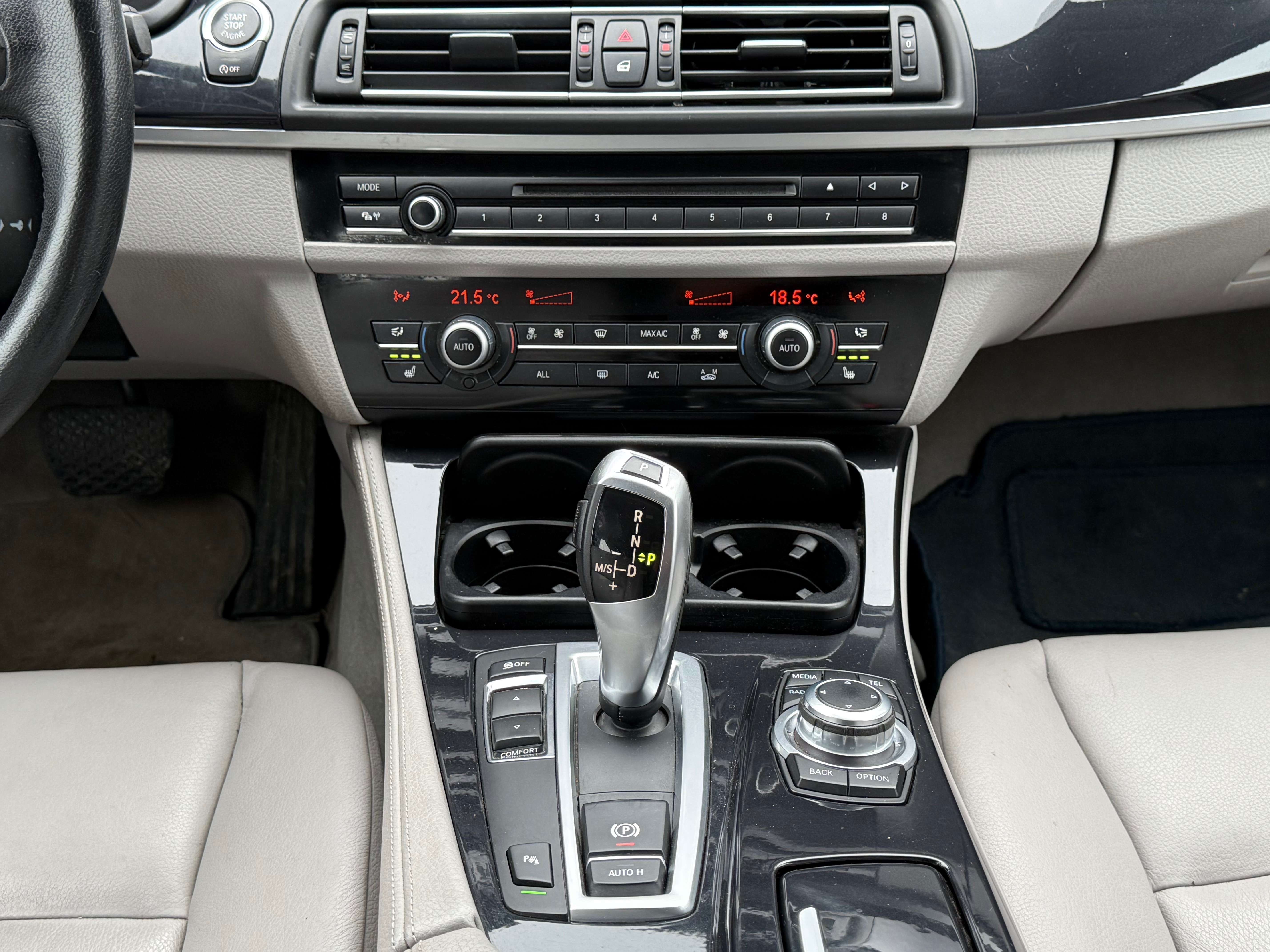 BMW 520 Touring 520dA - NAVI - CAMERA
