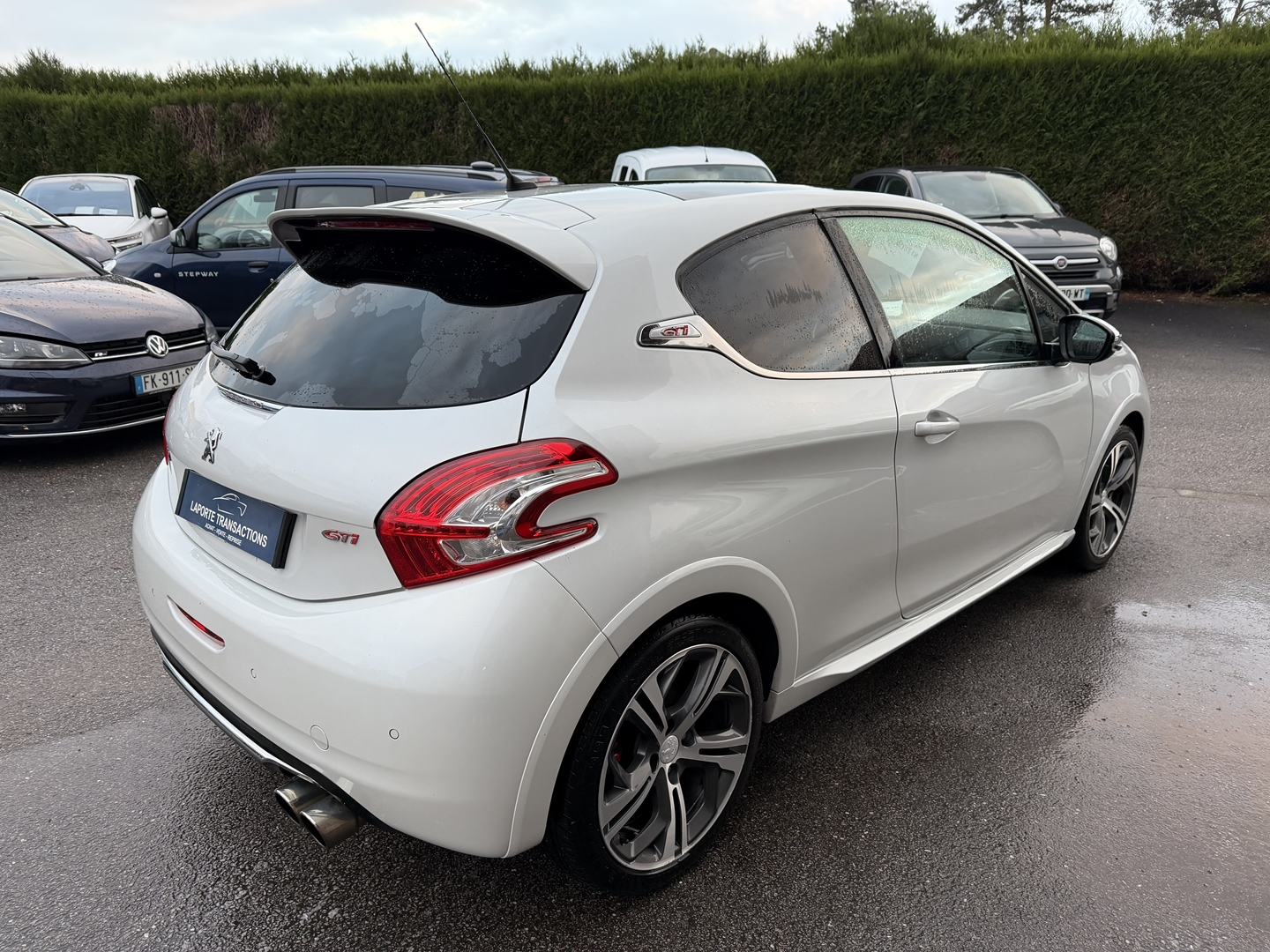 Peugeot 208 1.6 THP 200CH GTI 3P