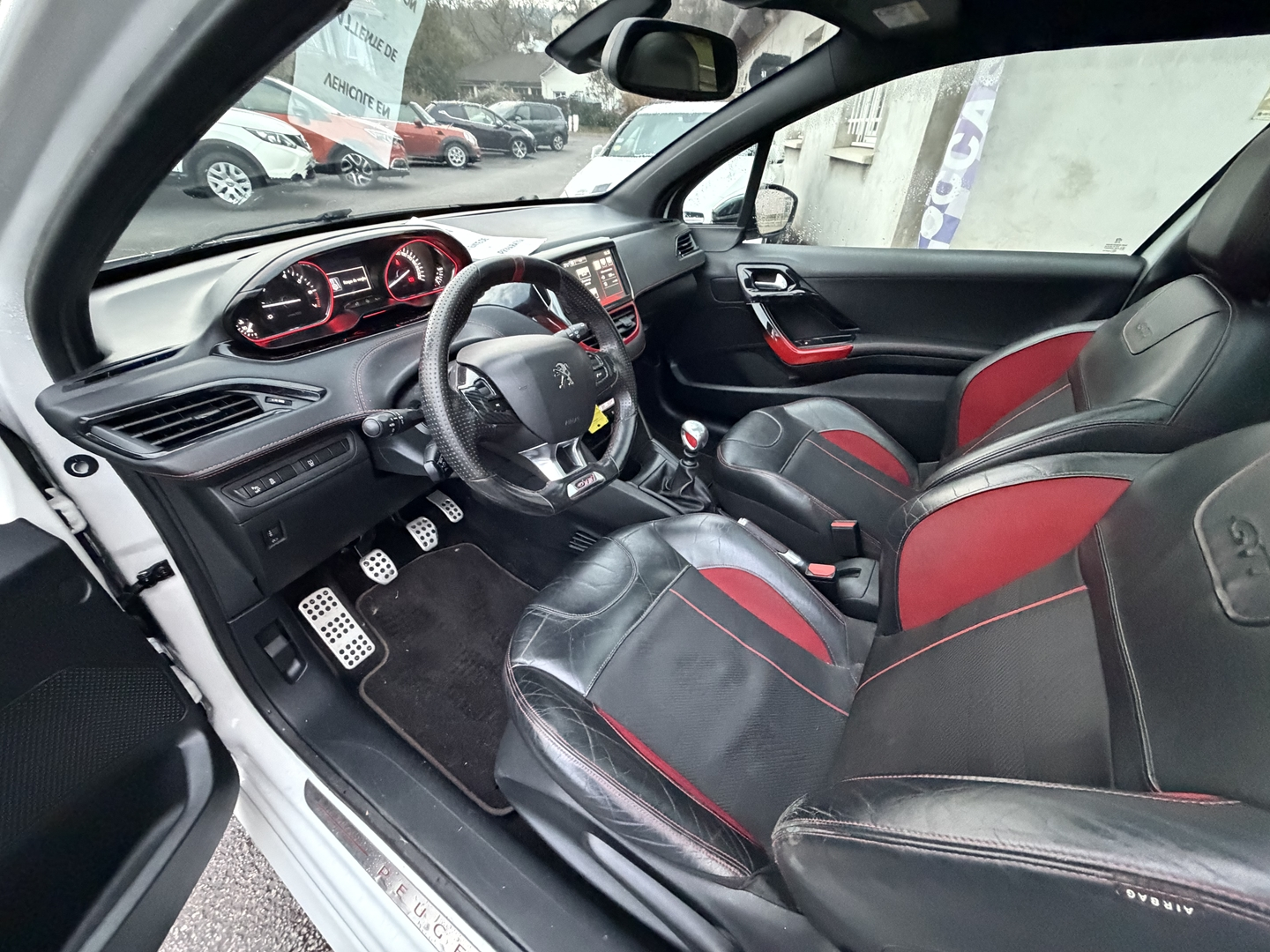 Peugeot 208 1.6 THP 200CH GTI 3P