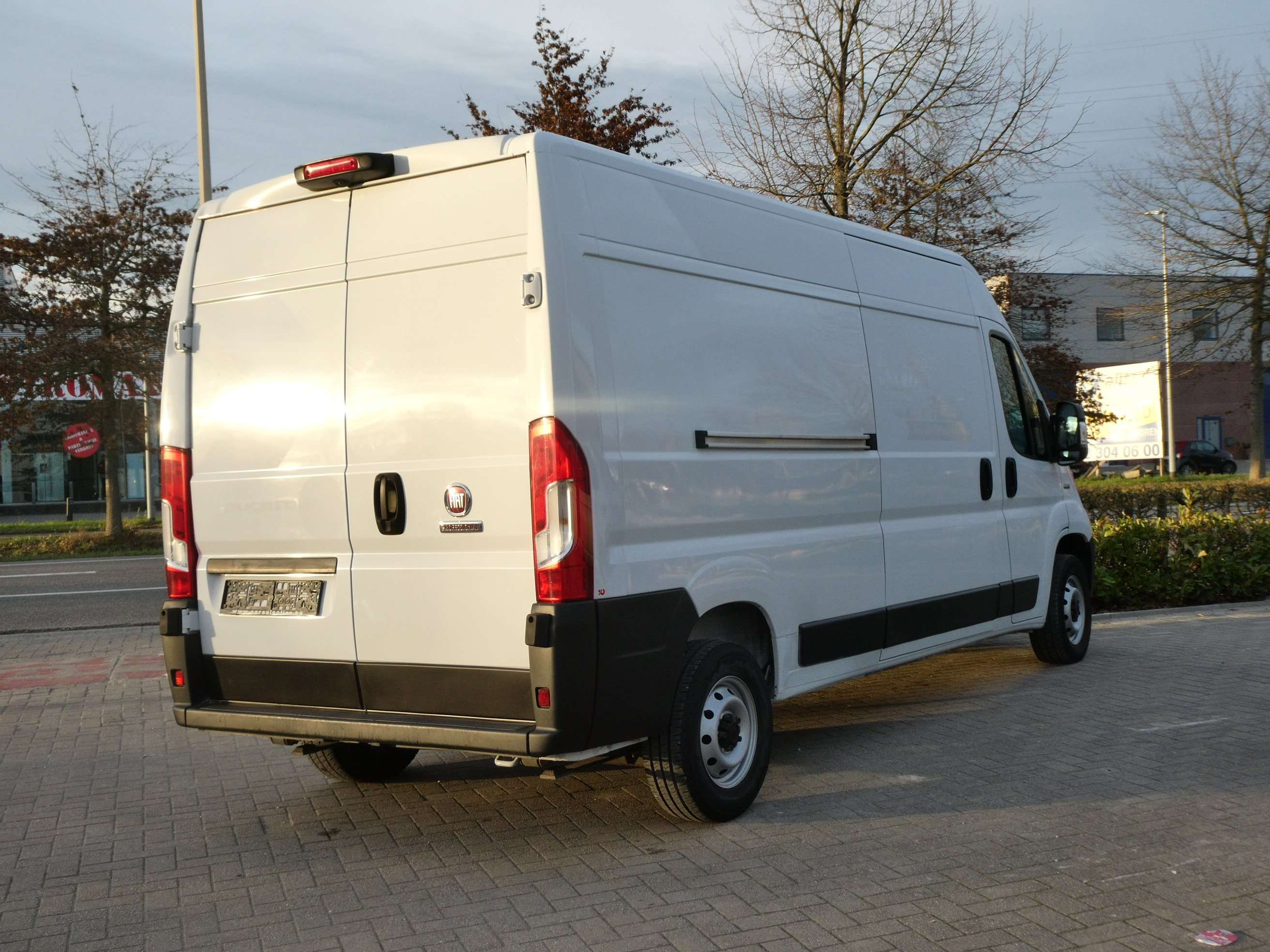 Fiat Ducato Ducato 2,2d L3H2 3pl. AC, Cruise, Camera, Garantie