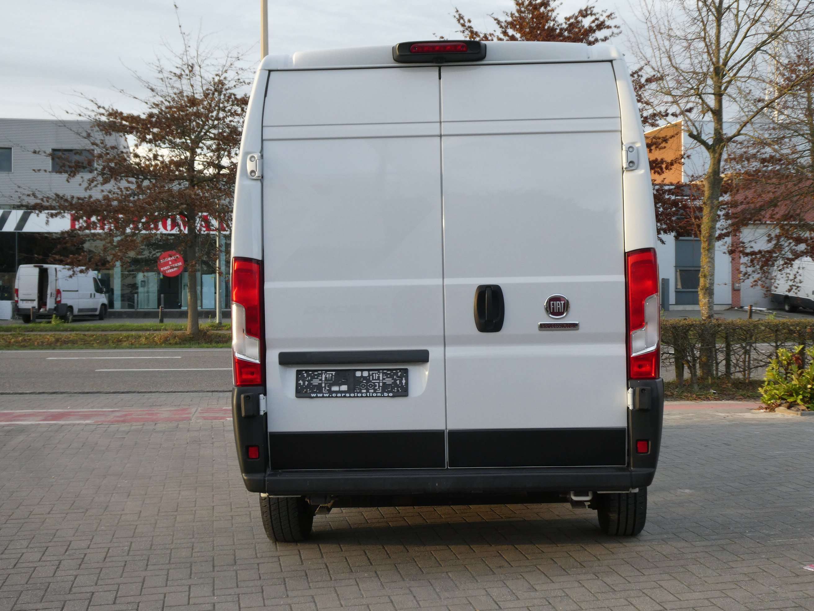 Fiat Ducato Ducato 2,2d L3H2 3pl. AC, Cruise, Camera, Garantie