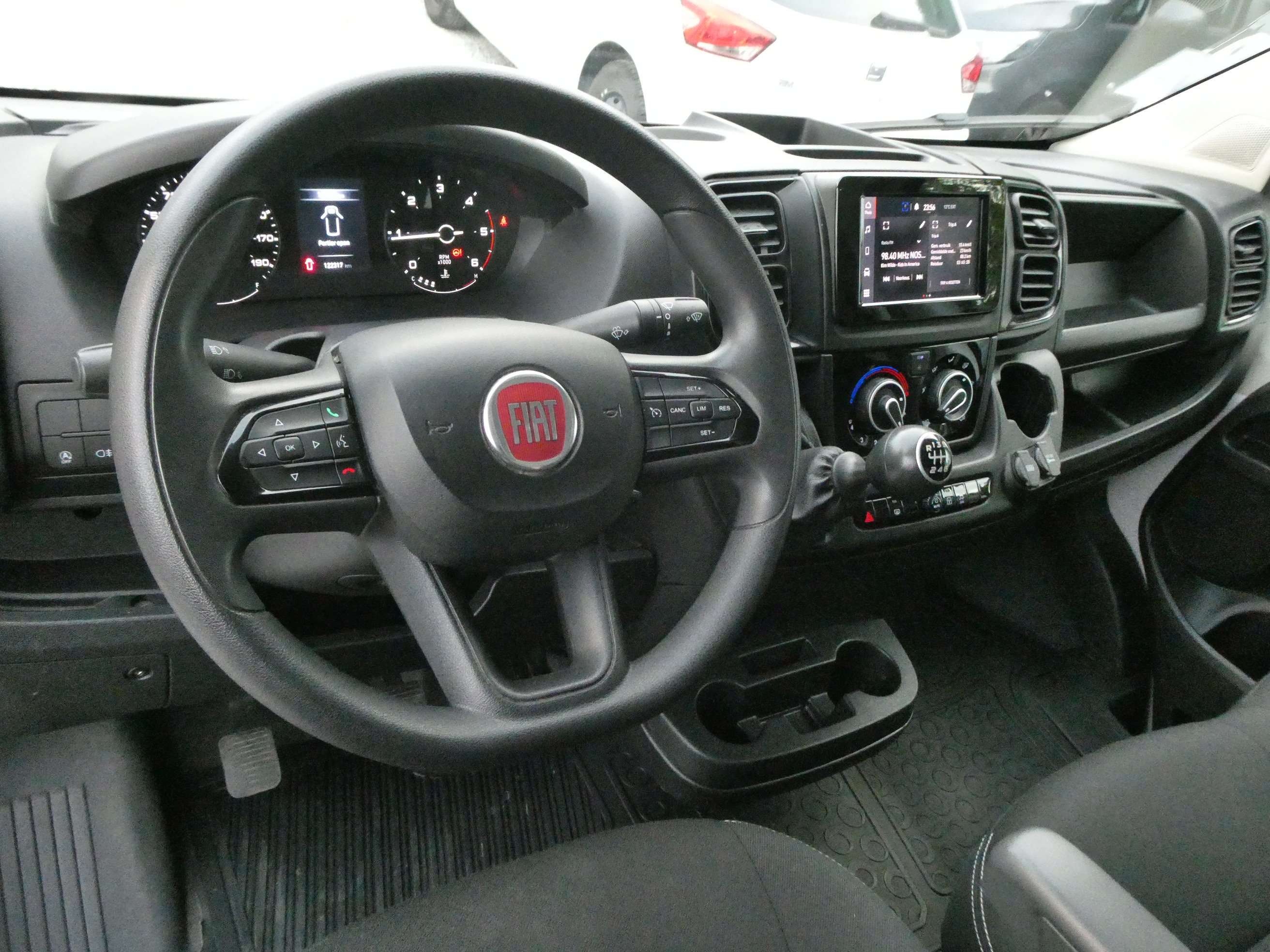 Fiat Ducato Ducato 2,2d L3H2 3pl. AC, Cruise, Camera, Garantie