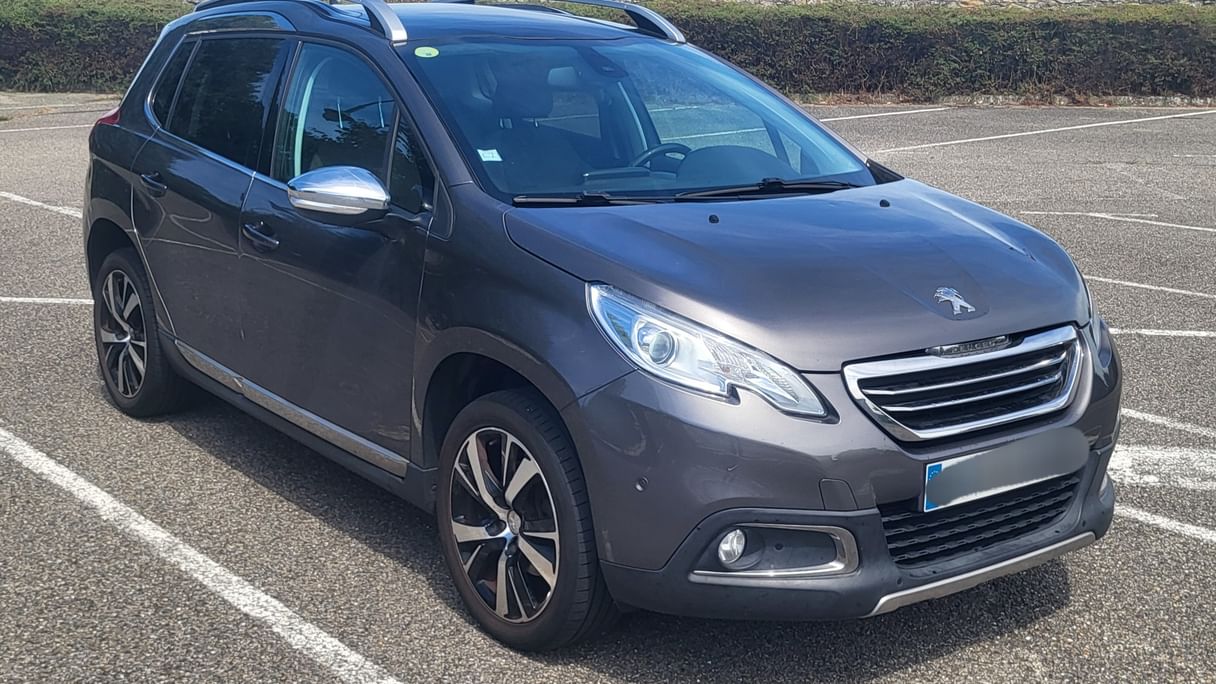 Peugeot 2008 1.6 BLUEHDI 120 S&amp;S FELINE CUIVRE