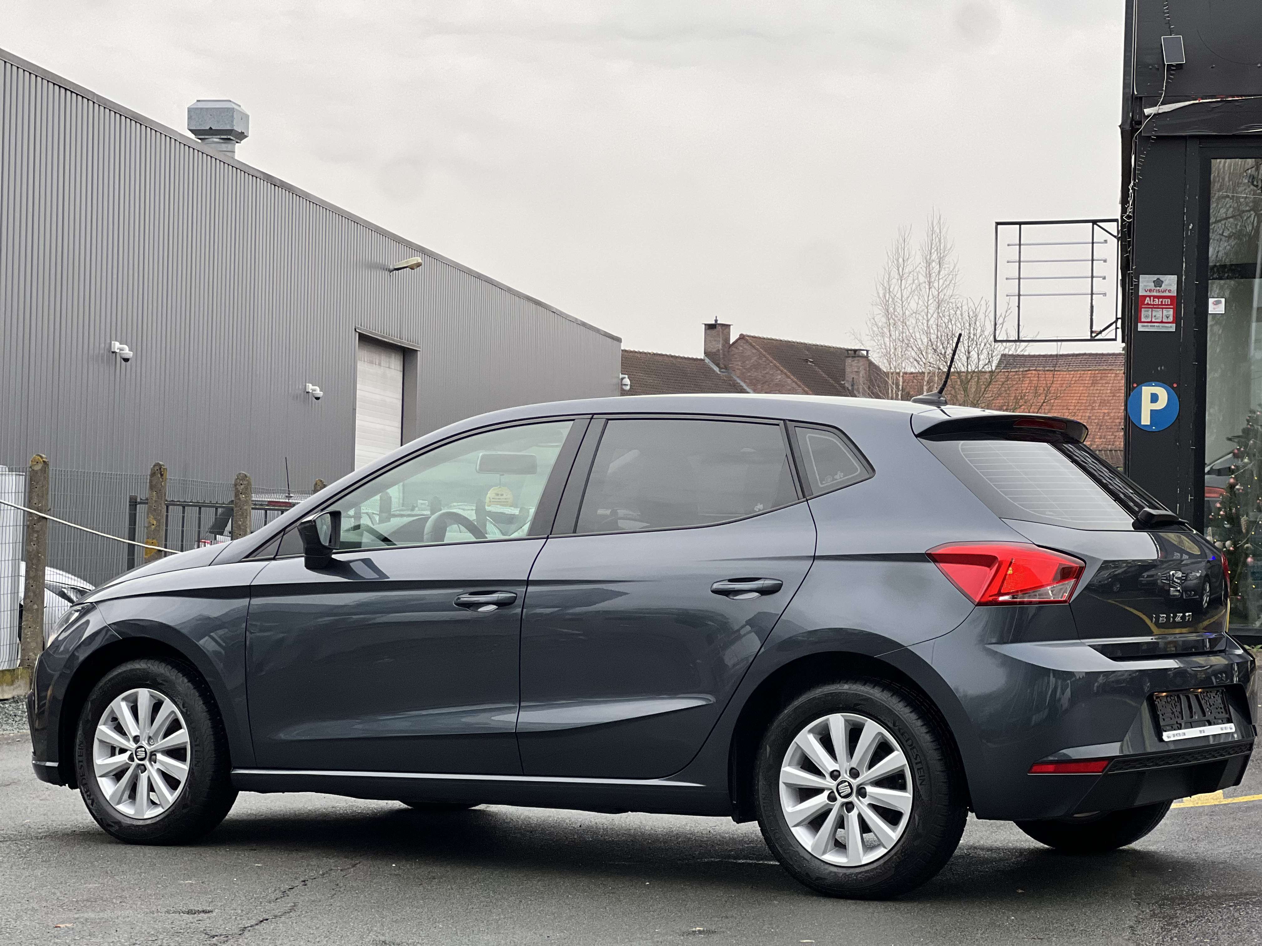 SEAT Ibiza Ibiza 1.0i MPI Style*NAVI*Carplay*USB*BT*