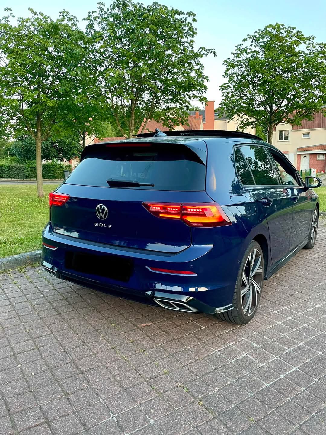 Volkswagen Golf VIII SW 2.0 TDI SCR 150 R-LINE DSG7