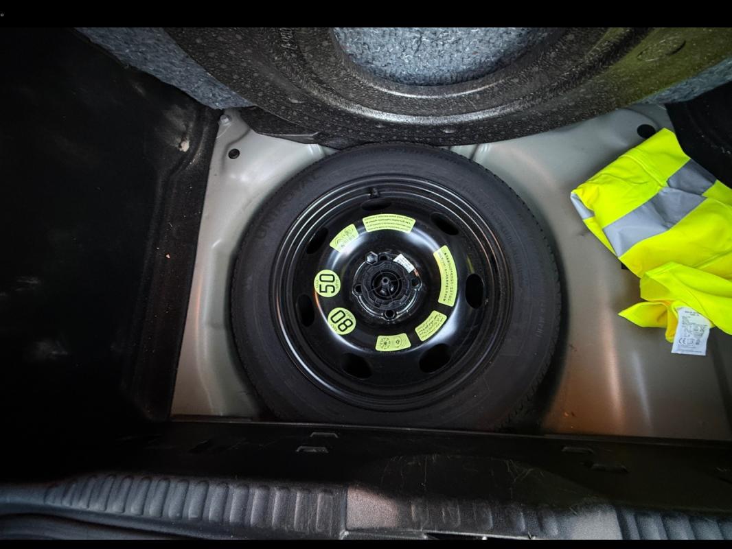 Citroen C3 BUSINESS lueHDi 100 SS BVM6 Shine