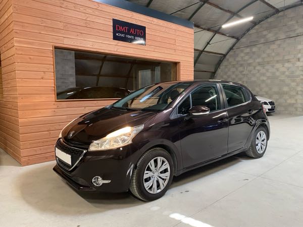Peugeot 208 (2) 1.2 PURETECH 82 STYLE 5P