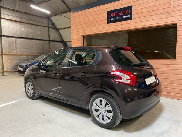 Peugeot 208 (2) 1.2 PURETECH 82 STYLE 5P