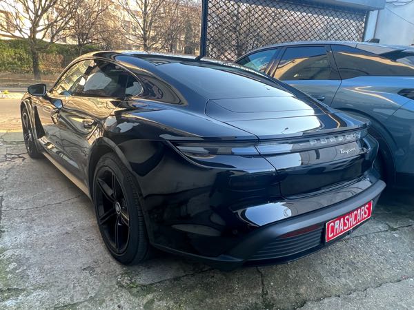 Porsche Taycan PORSCHE TAYCAN