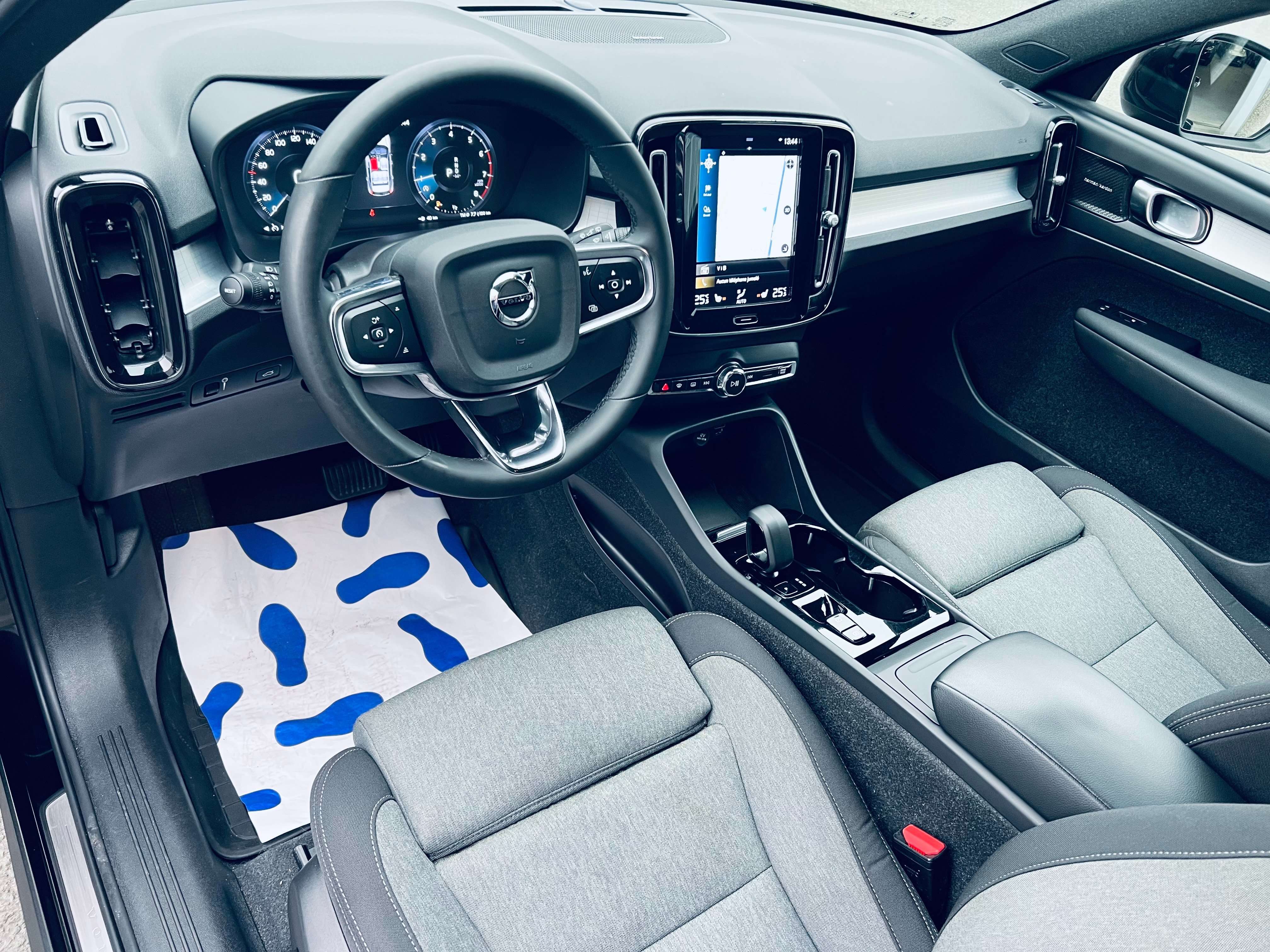 Volvo XC40 1.5 T2 Dark Design Geartronic+TVA+CARNET+GARANTIE