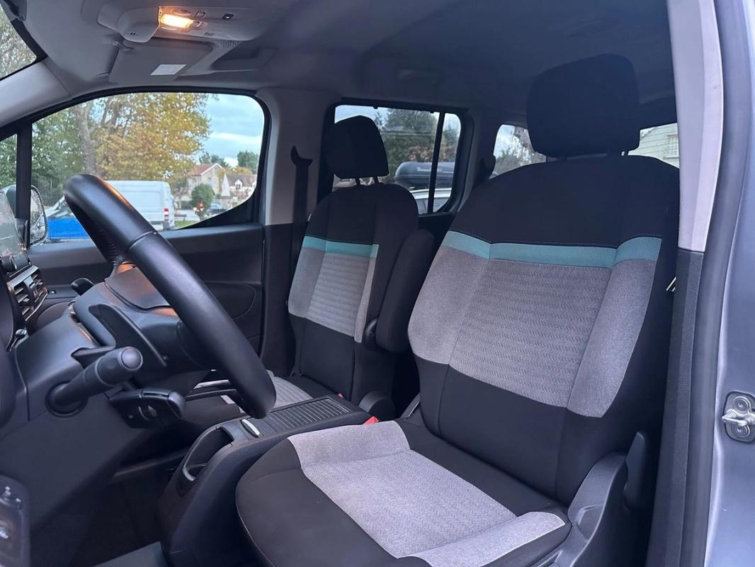Citroen Berlingo FINITION SHINE 130 ch EAT8 5pl