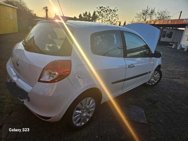 Renault Clio IV 1.2 16V 75 EXPRESSION