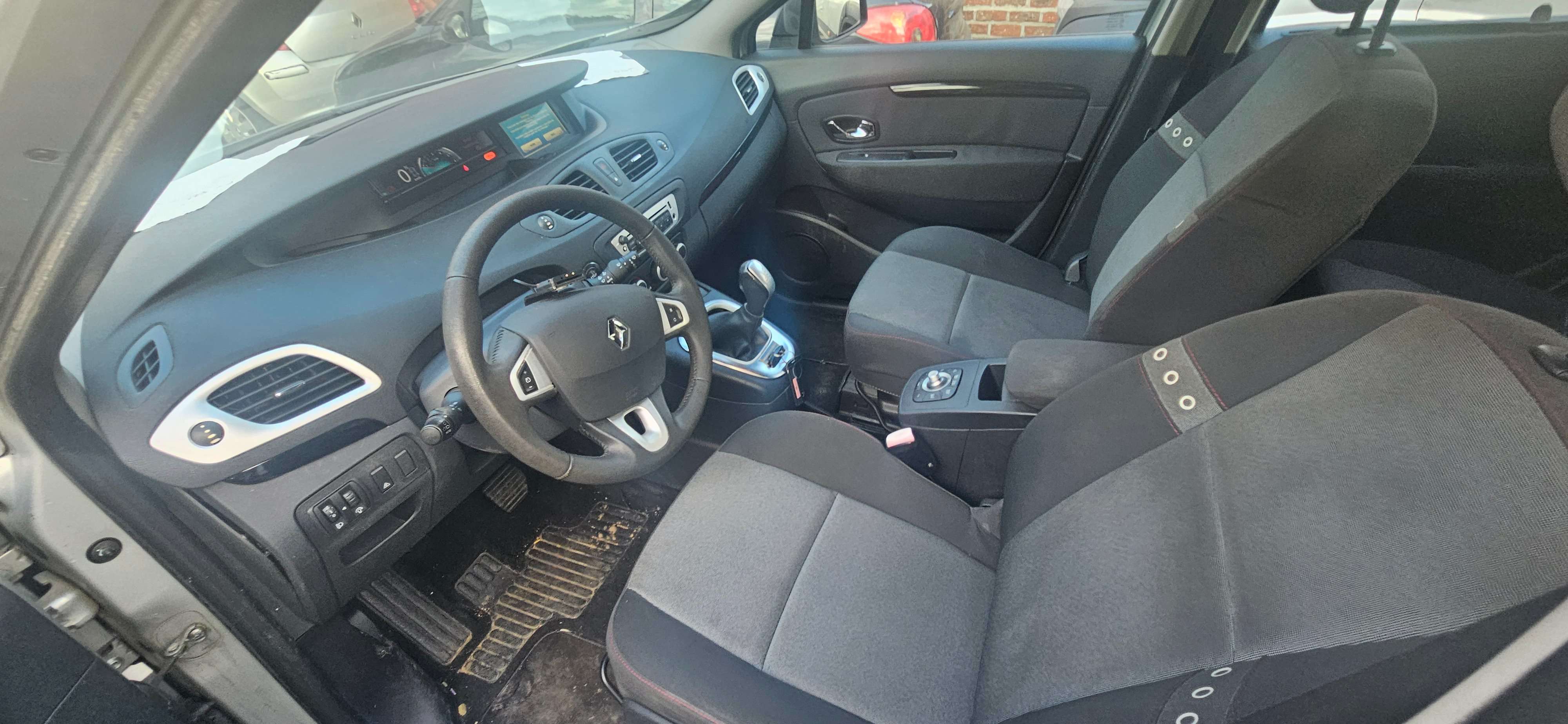 Renault Scenic Scenic dCi 110 EDC Dynamique