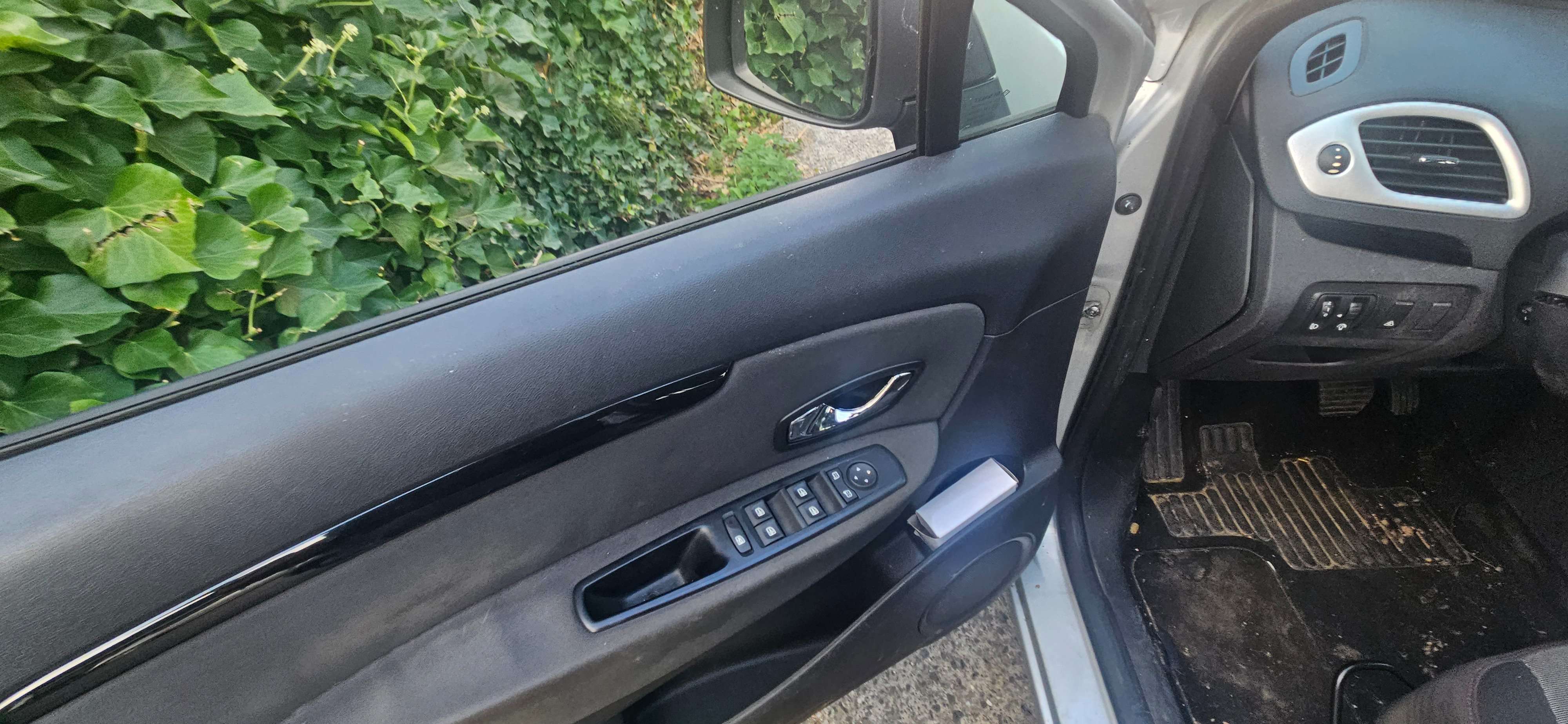 Renault Scenic Scenic dCi 110 EDC Dynamique