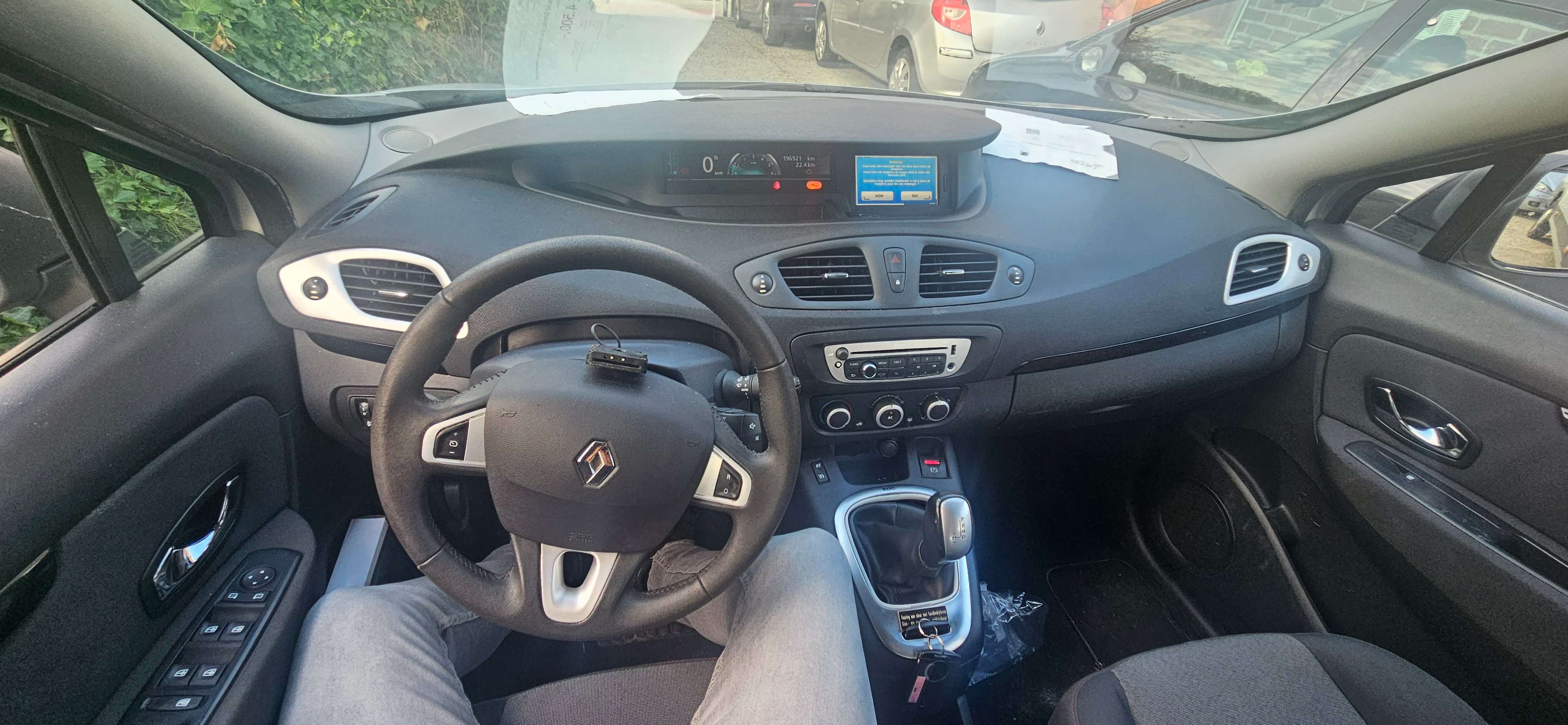 Renault Scenic Scenic dCi 110 EDC Dynamique
