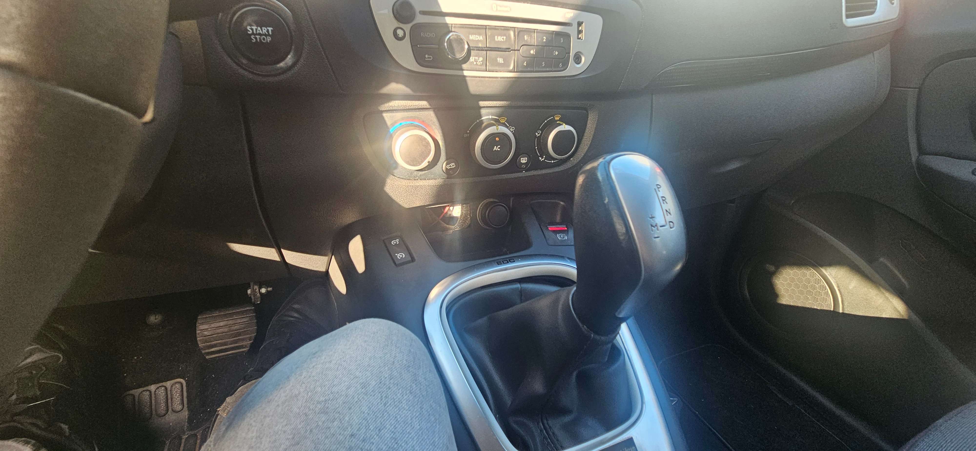 Renault Scenic Scenic dCi 110 EDC Dynamique