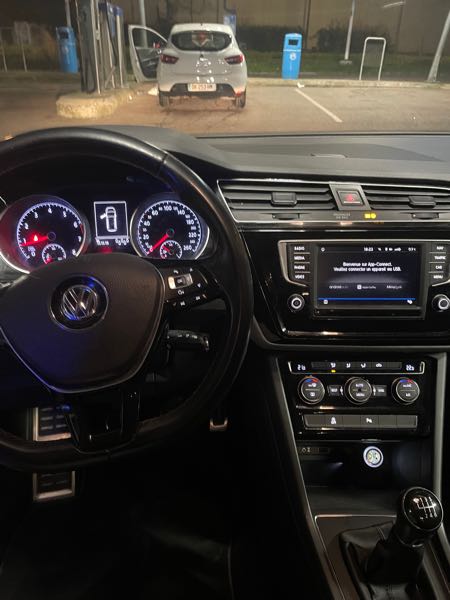 Volkswagen Touran III 1.2 TSI 110 BLUEMOTION TECHNOLOGY SOUND 7PL