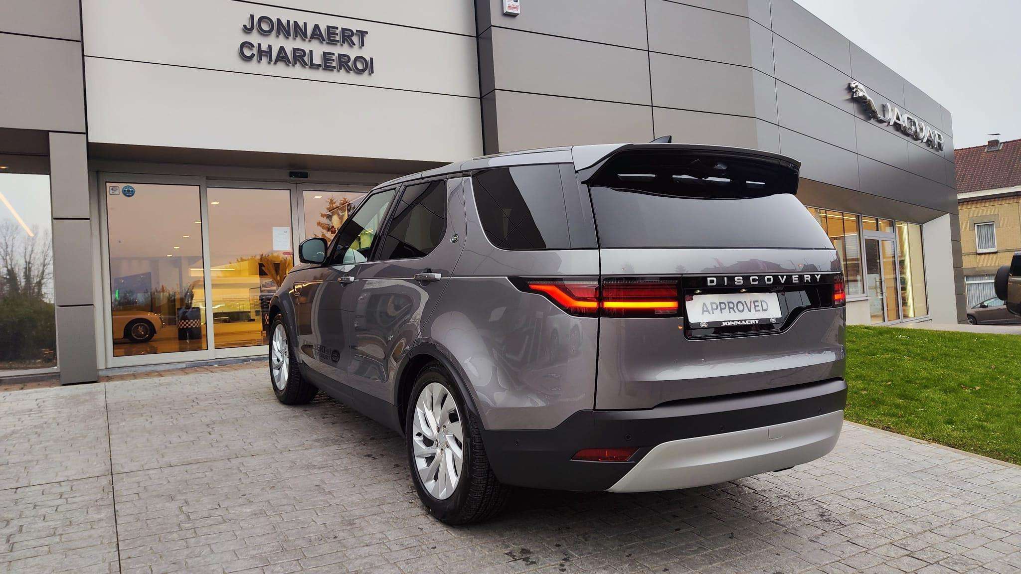 Land Rover Discovery 7 Seats