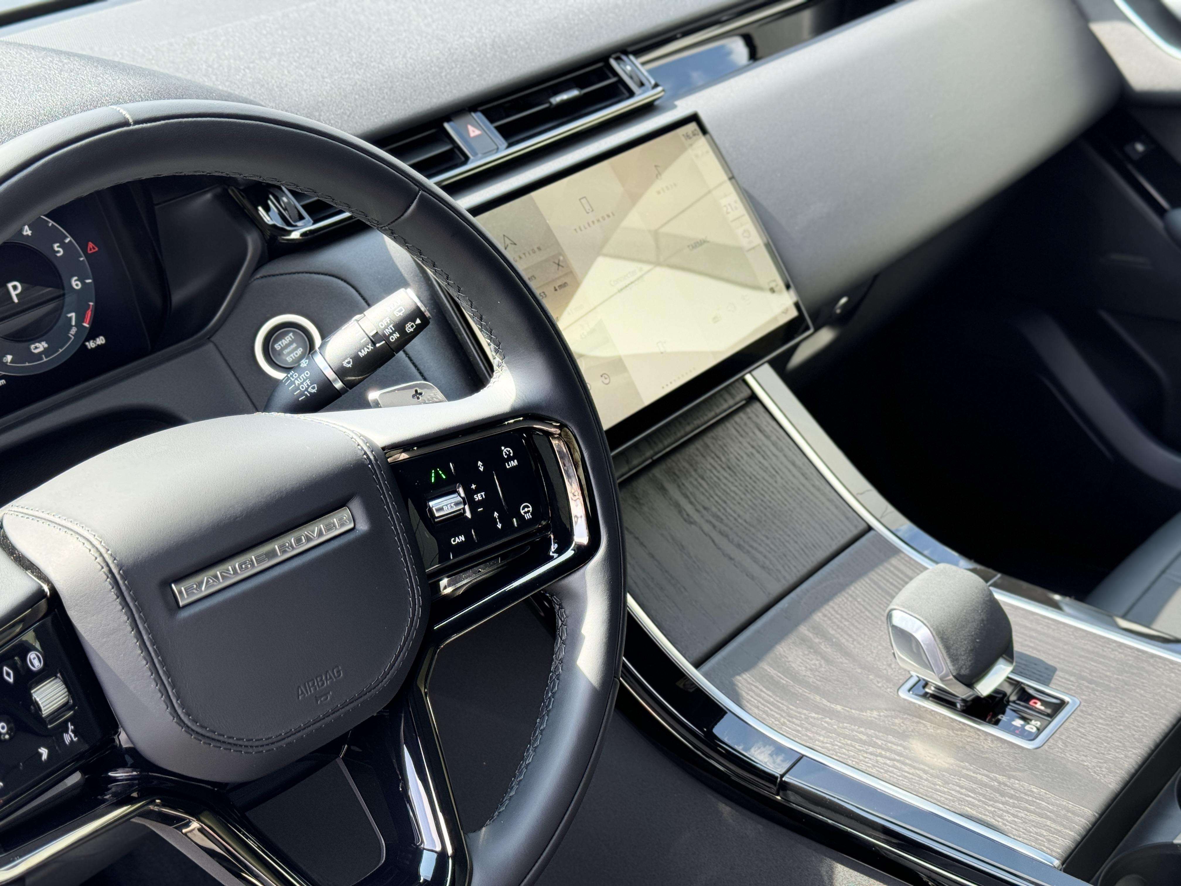 Land Rover Range Rover Velar Dynamic SE
