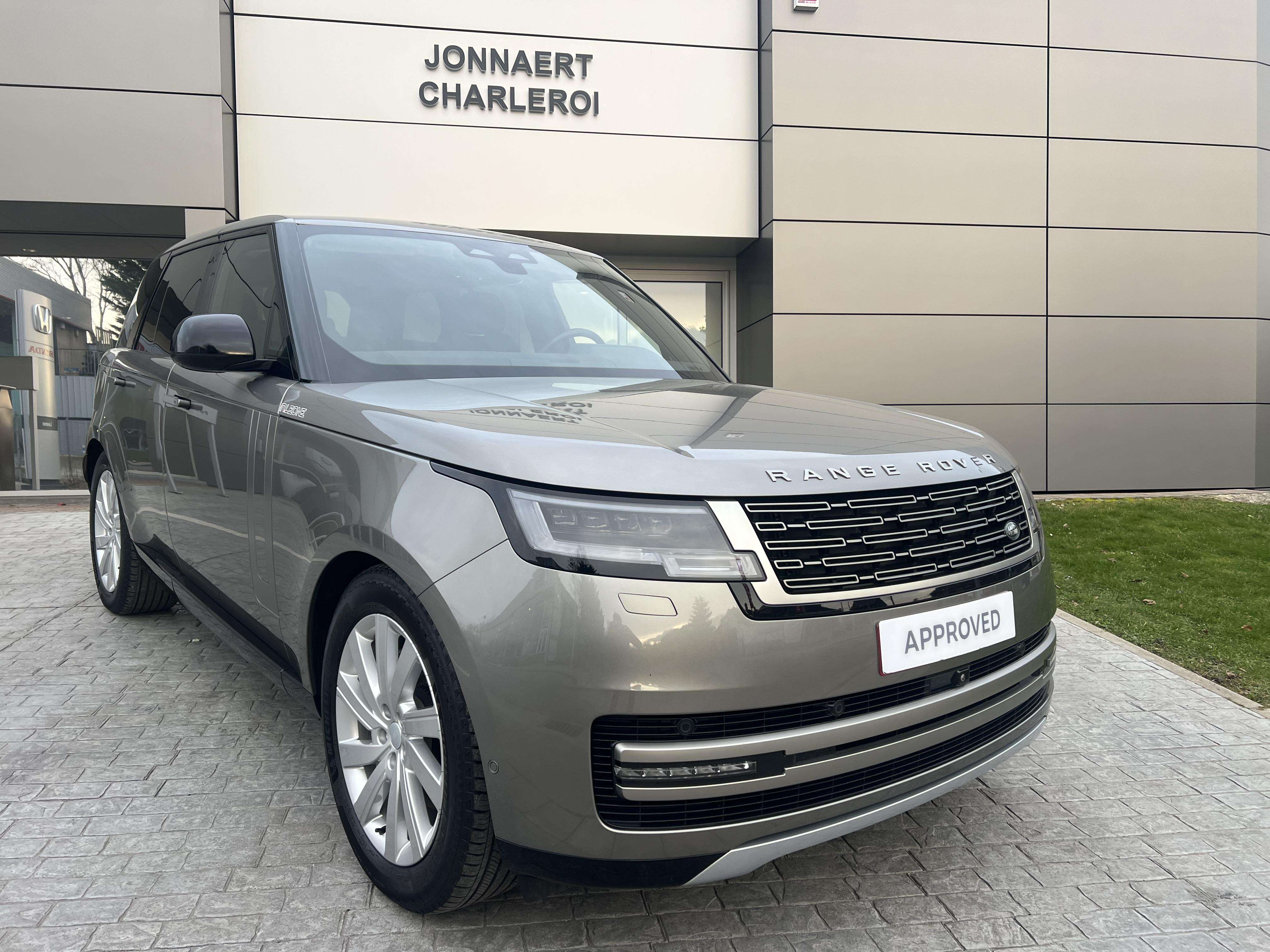 Land Rover Range Rover SE D300 Action Prime Reprise - 10.000€ à déduire