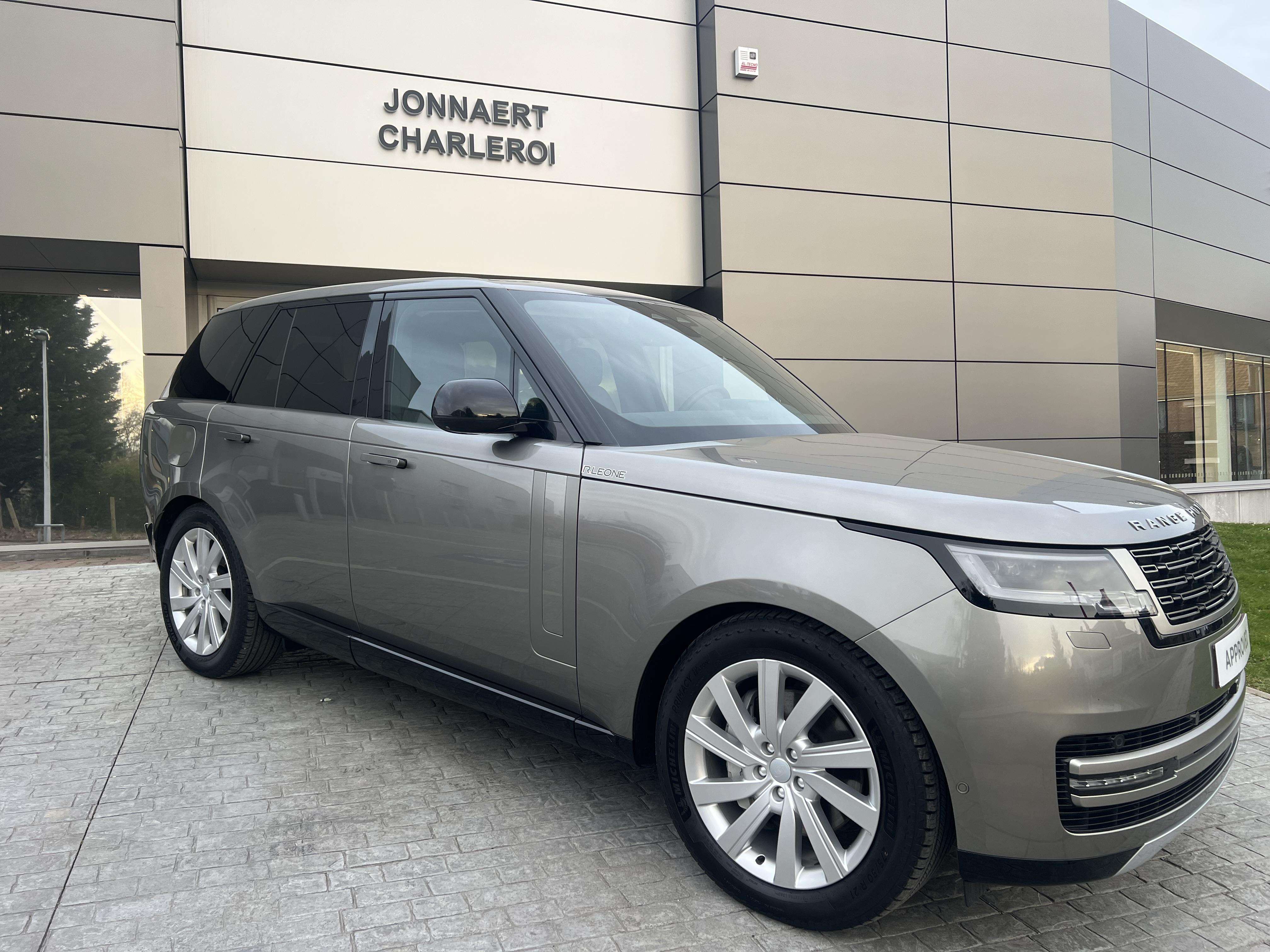 Land Rover Range Rover SE D300 Action Prime Reprise - 10.000€ à déduire