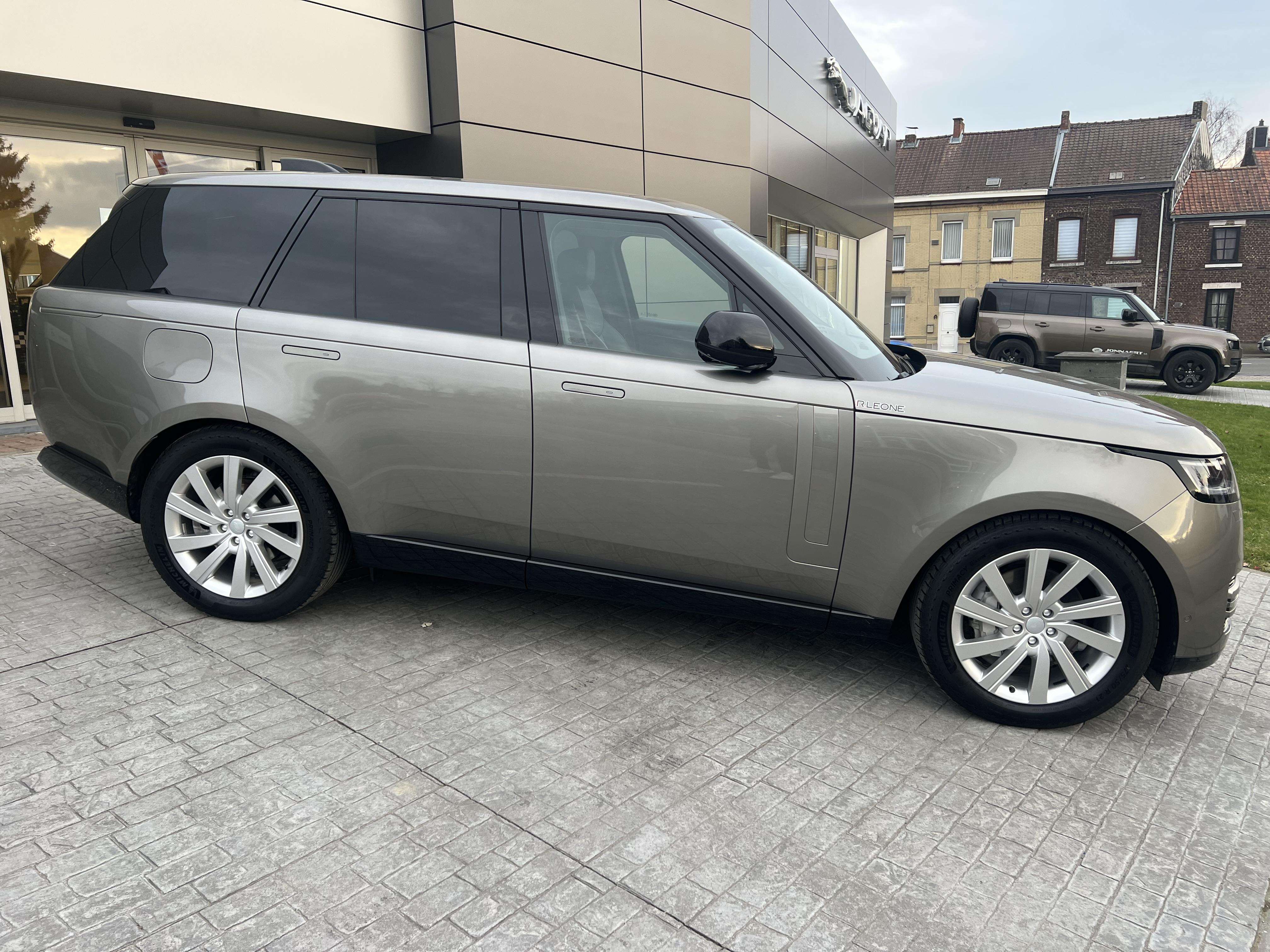 Land Rover Range Rover SE D300 Action Prime Reprise - 10.000€ à déduire