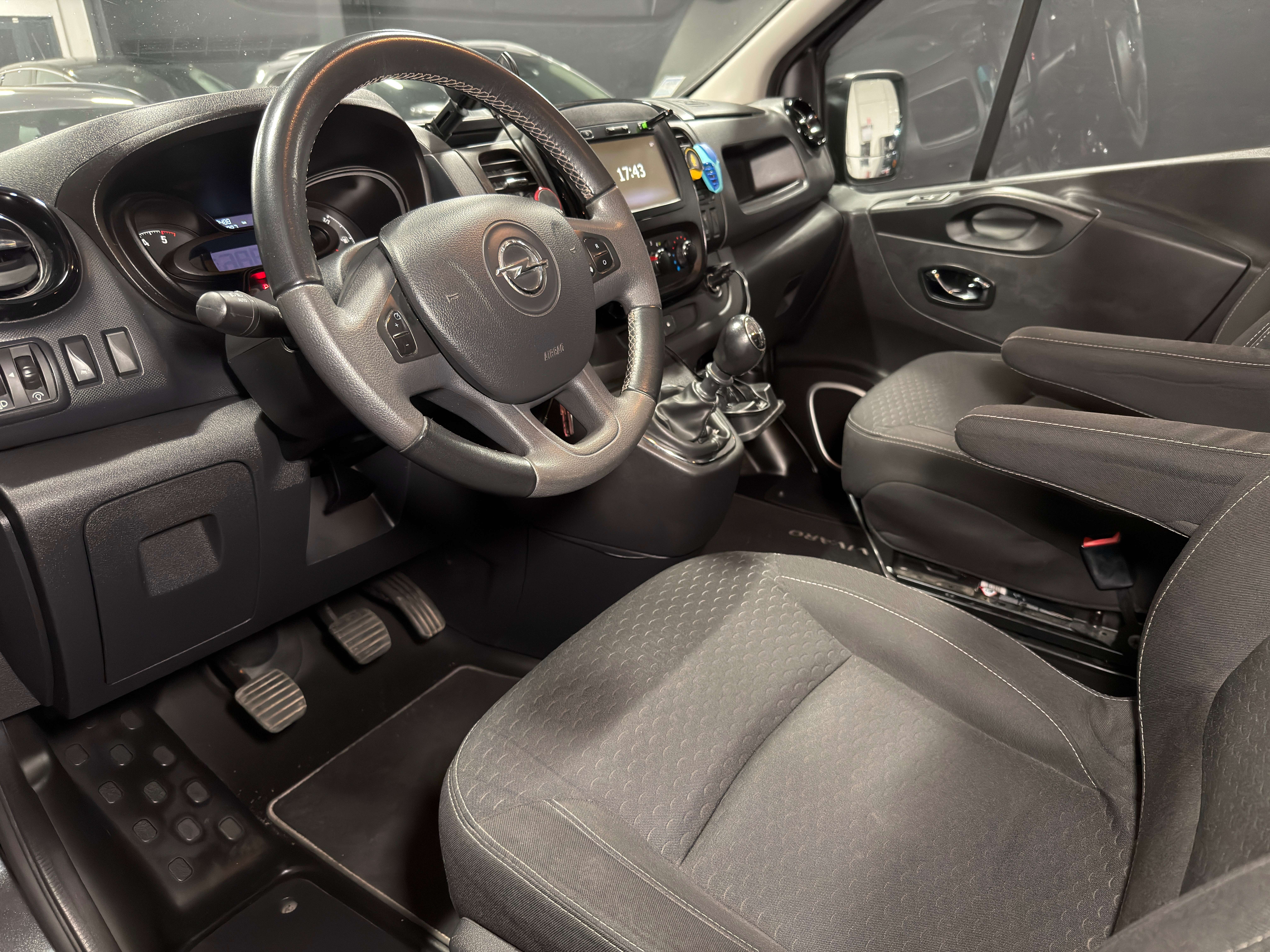 Opel Vivaro 1.6 CDTi L2H1 Sportive Confort — Double cabine — GPS — Caméra — Carnet Opel