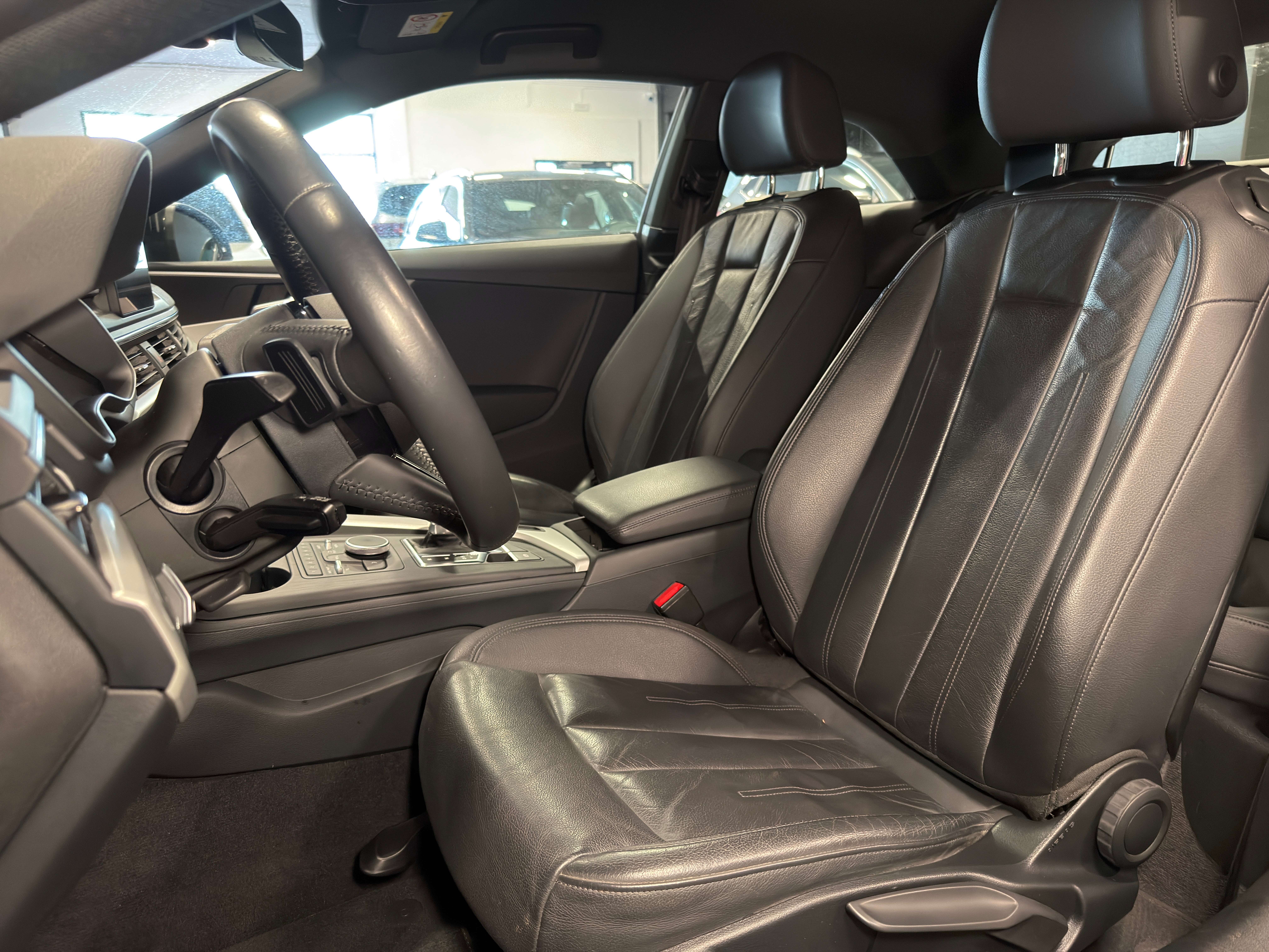 Audi A5 Coupé 35 TDi Design S tronic — Cuir — GPS — Sièges chauffants — Xénon