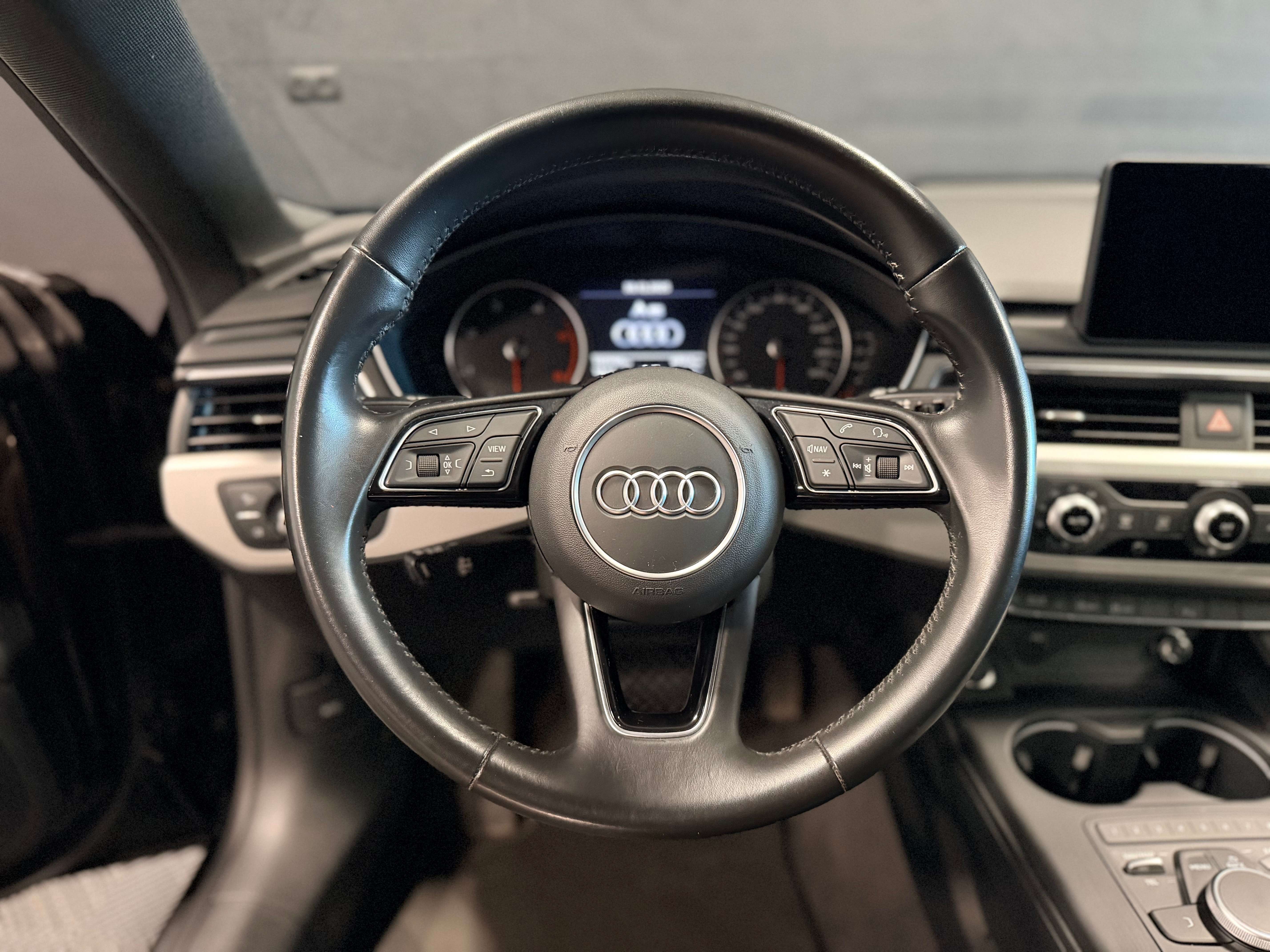 Audi A5 Coupé 35 TDi Design S tronic — Cuir — GPS — Sièges chauffants — Xénon