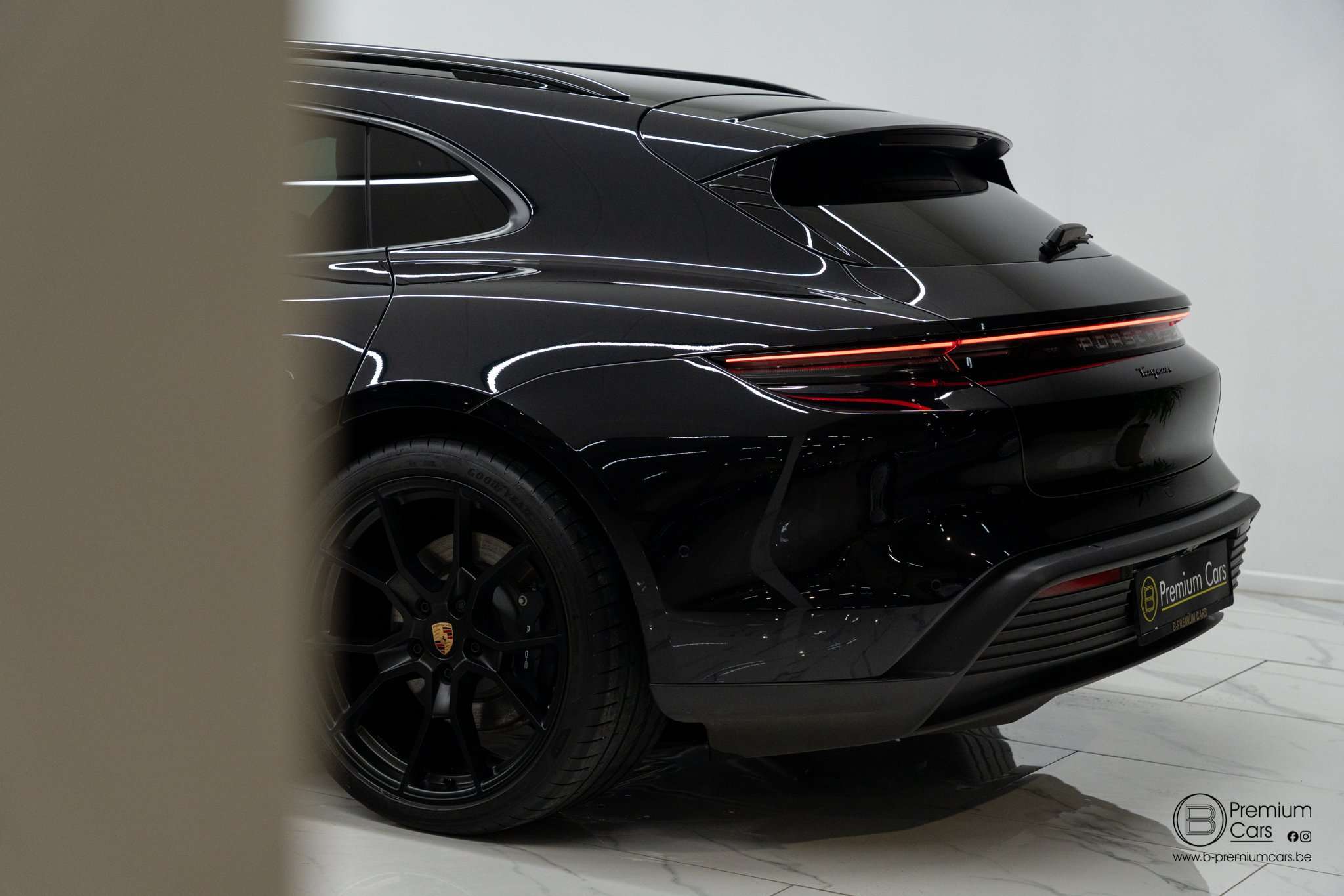 Porsche Taycan 4 Sport turismo! Gen 2! Perf battery! New model!