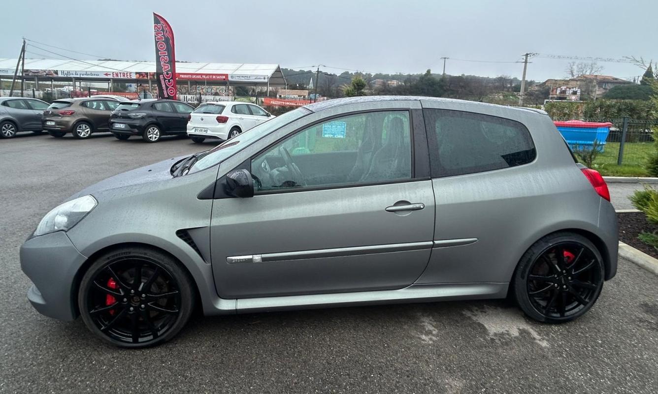 Renault Clio III 2.0 16V 203 Renault Sport Cup Euro 5
