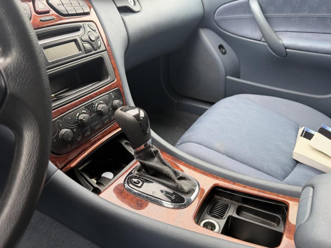 Mercedes-Benz Classe C 200 CDI - 122 PRO OU EXPORT BVA BERLINE BM 203 Avantgarde PHASE 1