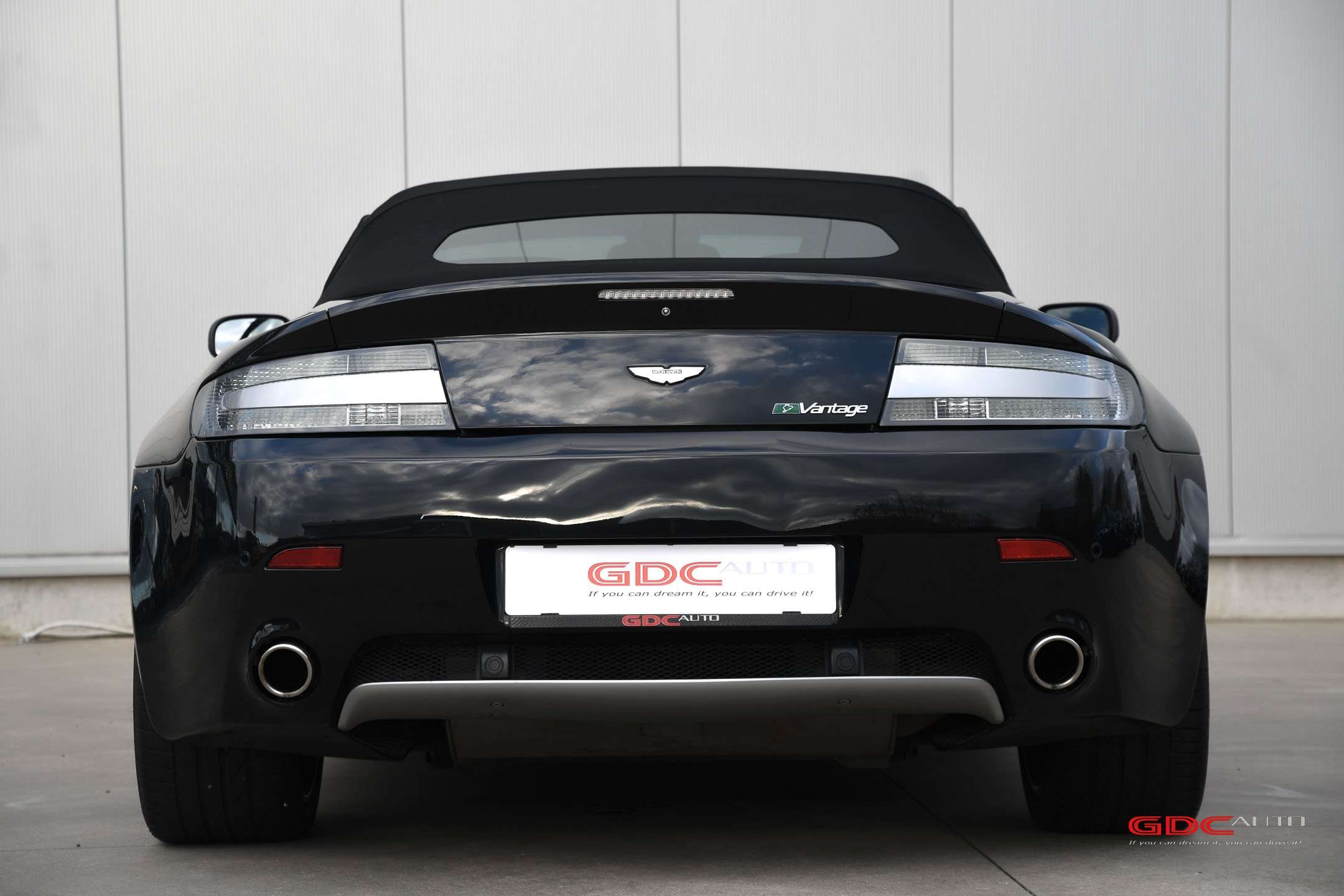 Aston Martin Vantage V8 VANTAGE ROADSTER N400 EDITIE NR. 165 / 240