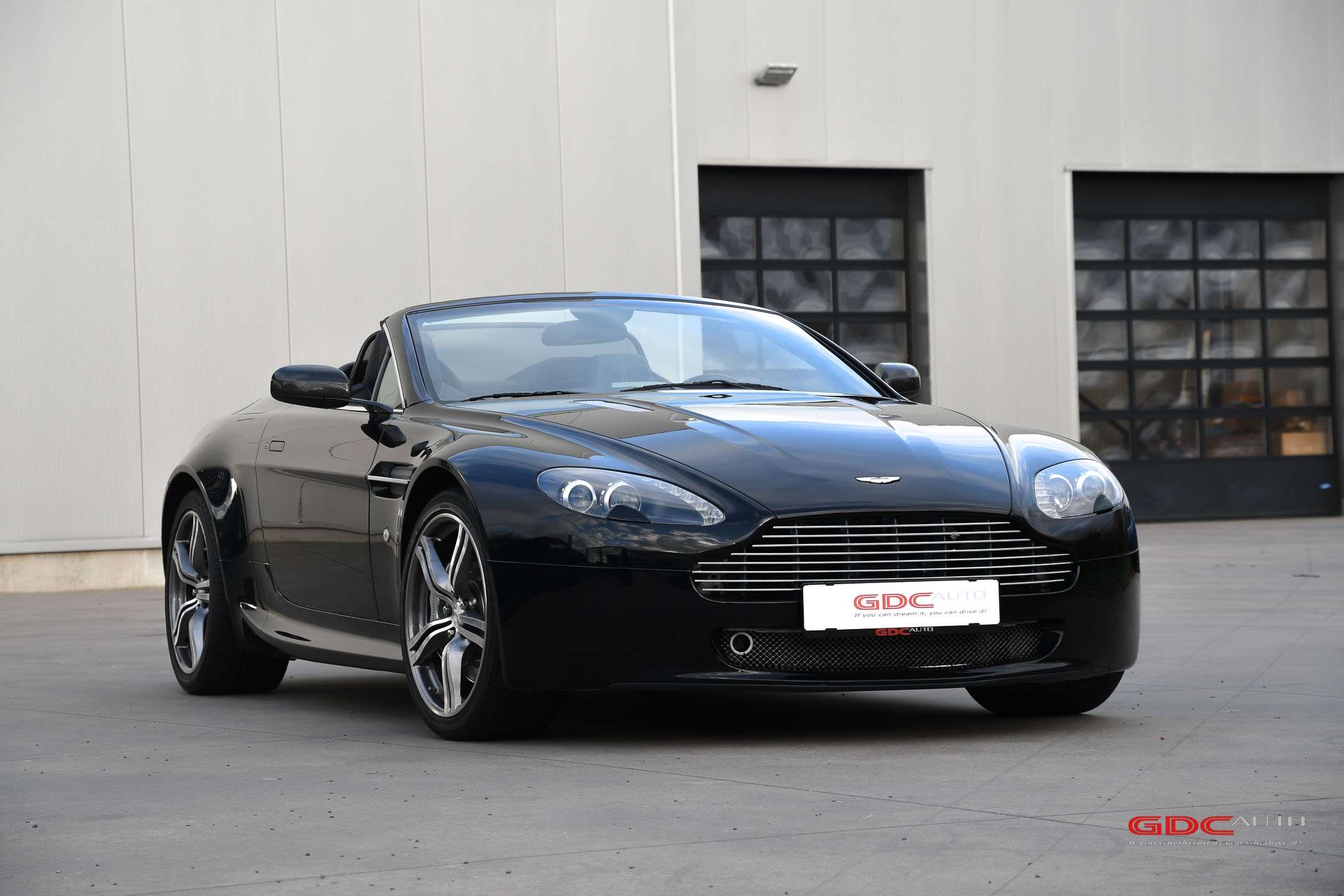 Aston Martin Vantage V8 VANTAGE ROADSTER N400 EDITIE NR. 165 / 240
