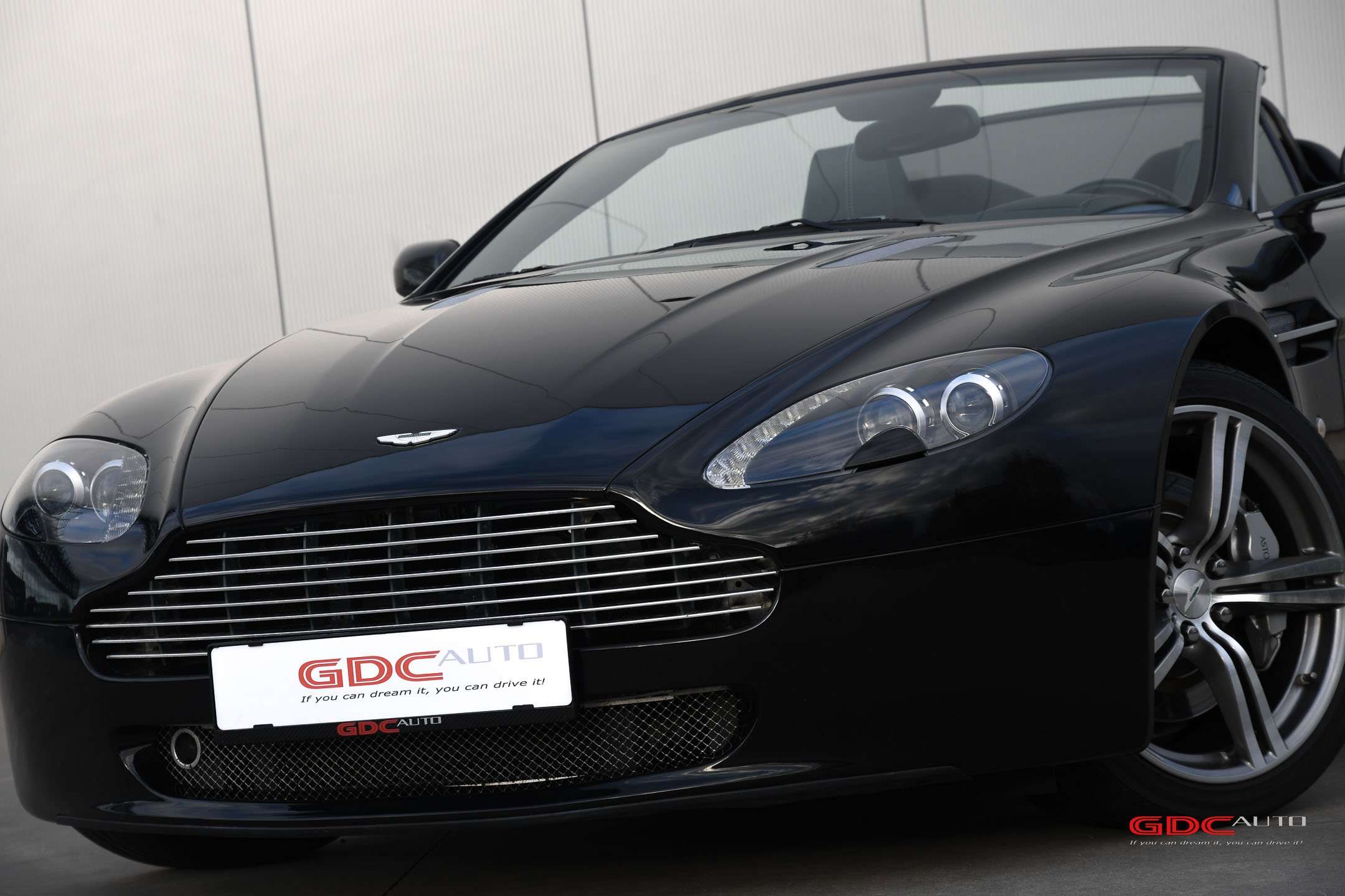 Aston Martin Vantage V8 VANTAGE ROADSTER N400 EDITIE NR. 165 / 240