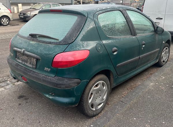 Peugeot 206 (2) 1.1 X LINE CLIM 5P