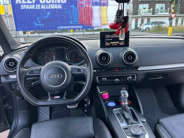 Audi A3 II (2) SPORTBACK 2.0 TDI 140 AMBIENTE S TRONIC