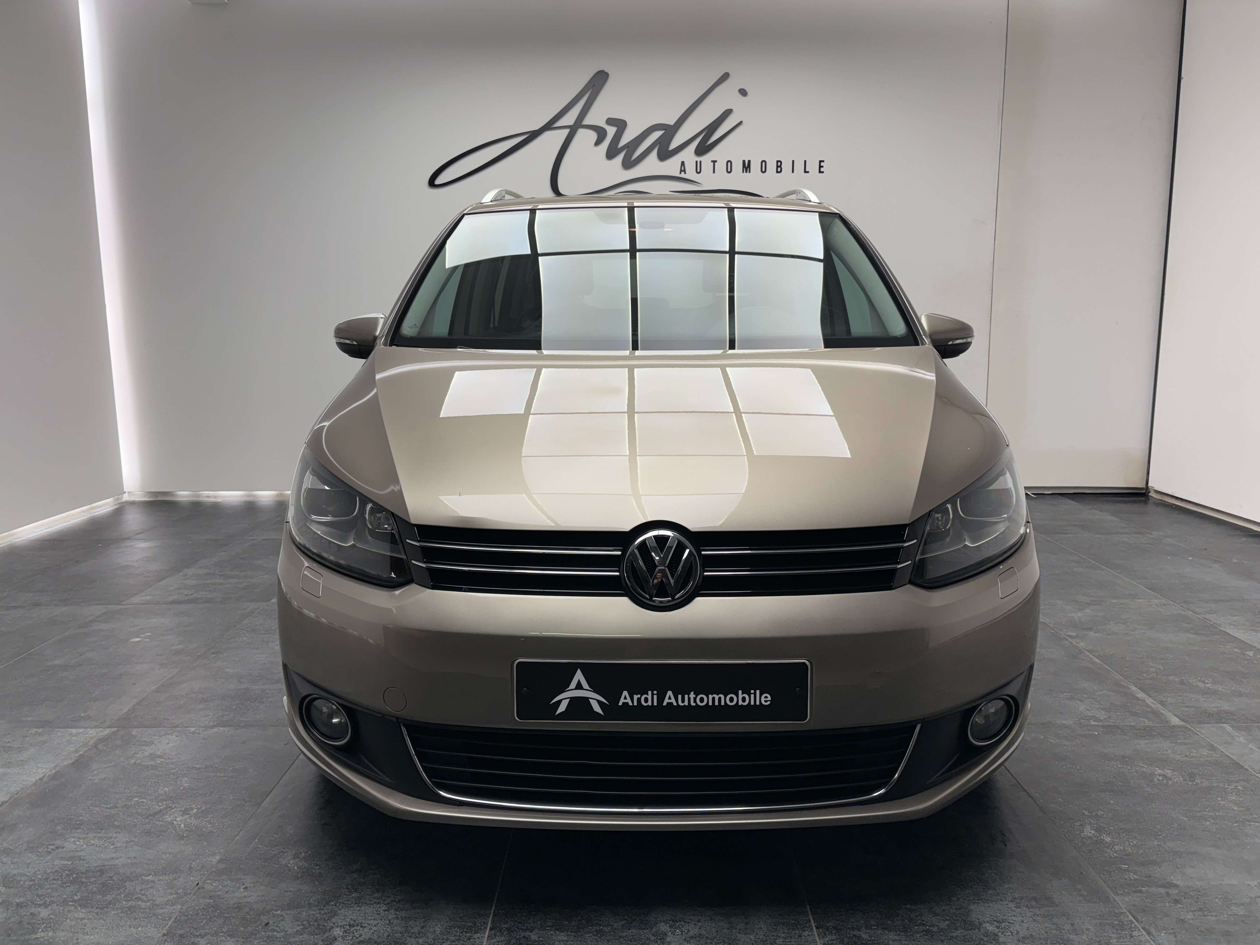 Volkswagen Touran 1.6 TDi DSG *7 PLACES*TOIT OUV*1ER PROP*GARANTIE*