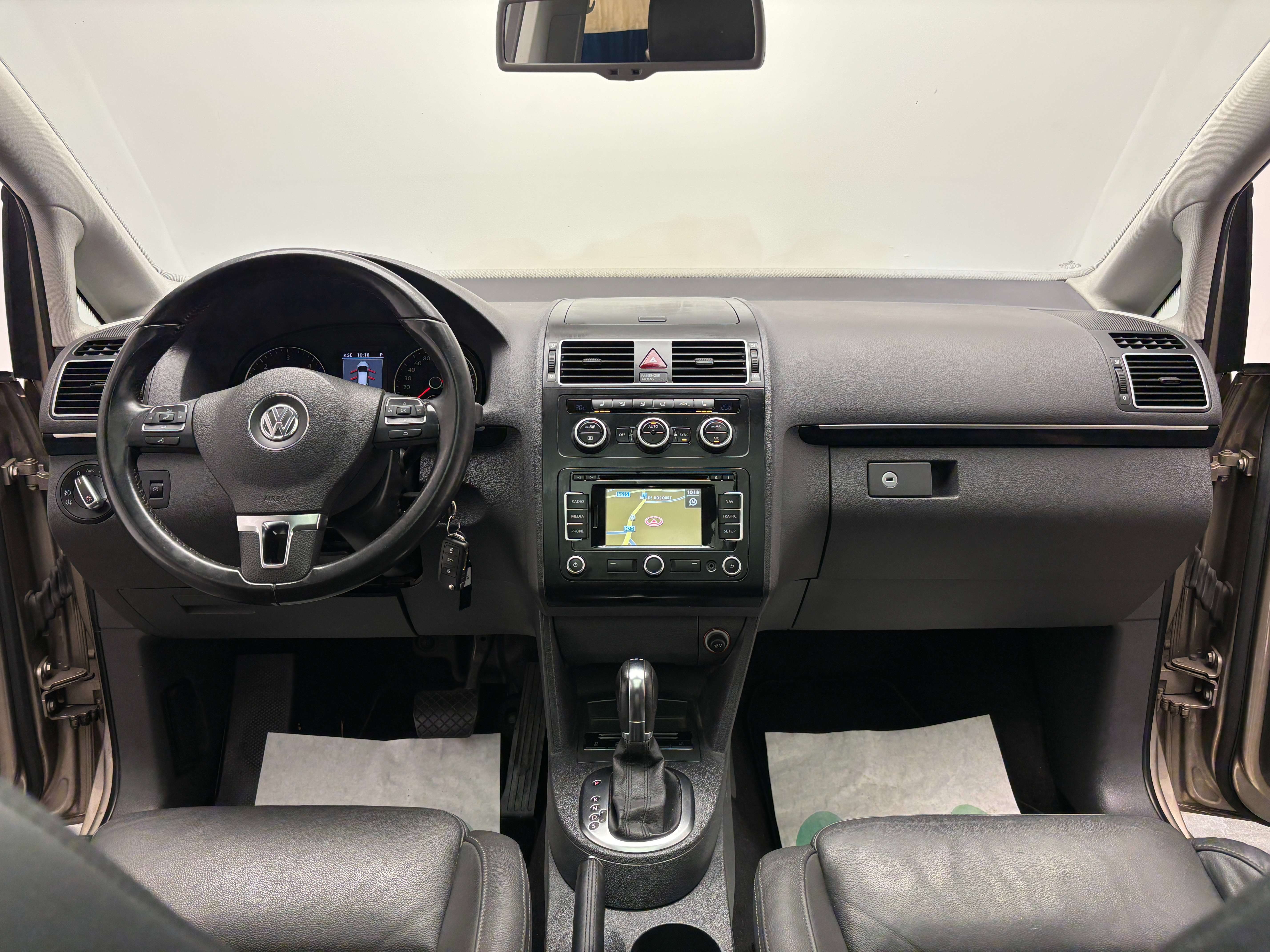 Volkswagen Touran 1.6 TDi DSG *7 PLACES*TOIT OUV*1ER PROP*GARANTIE*