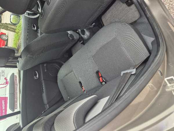 Renault Clio III (2) 1.2 16V 75 AUTHENTIQUE 5P