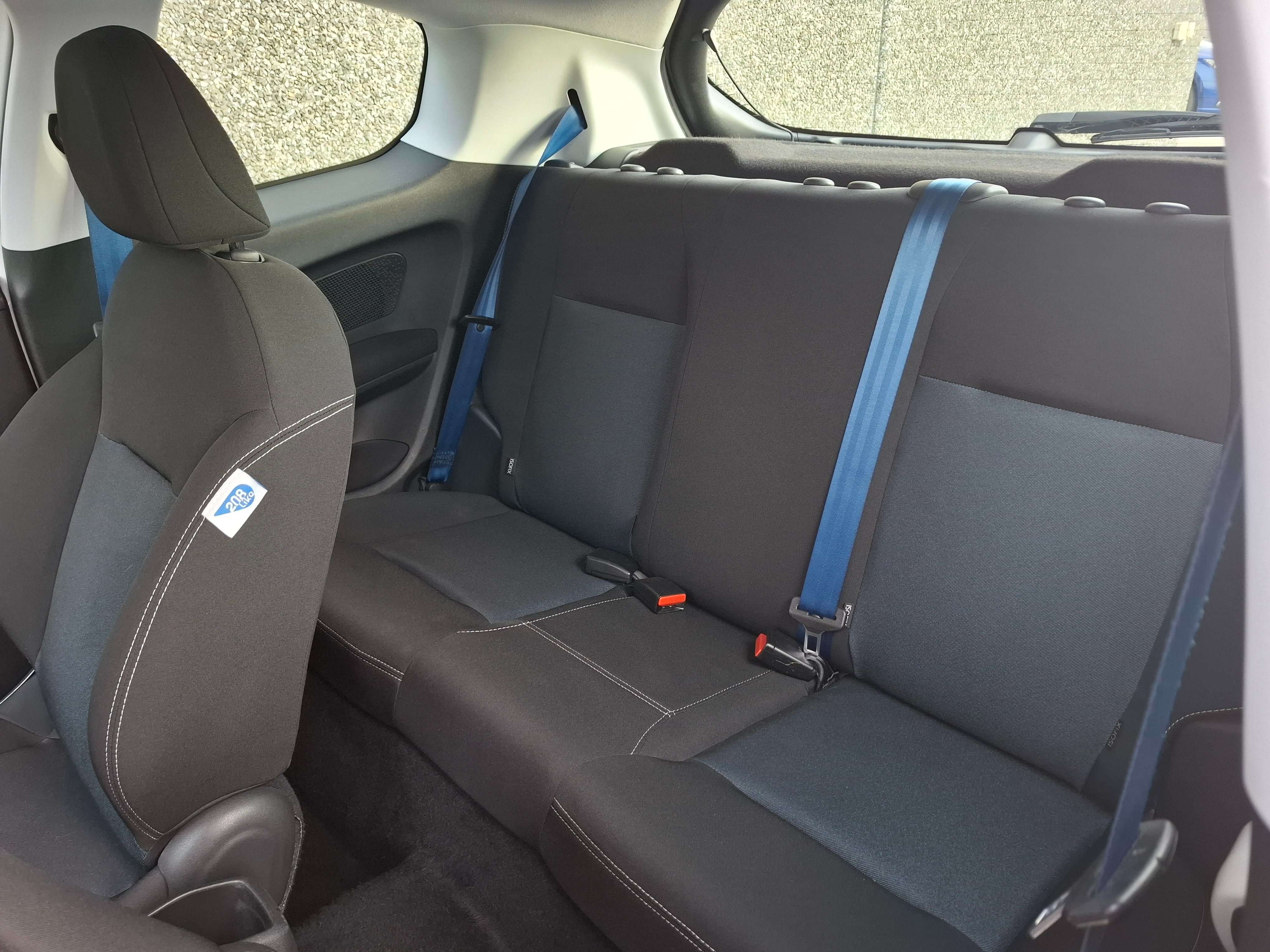 Peugeot 208 1.0i Like // BLUETHOOT//MARCHAND OU EXPORT