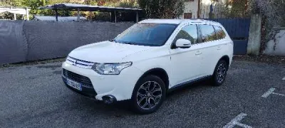 Mitsubishi Outlander III (2) 2.2 DI-D INTENSE NAVI 4WD 7PL
