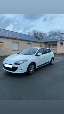 Renault Megane III ESTATE 1.5 DCI 90 FAP CARMINAT TOMTOM