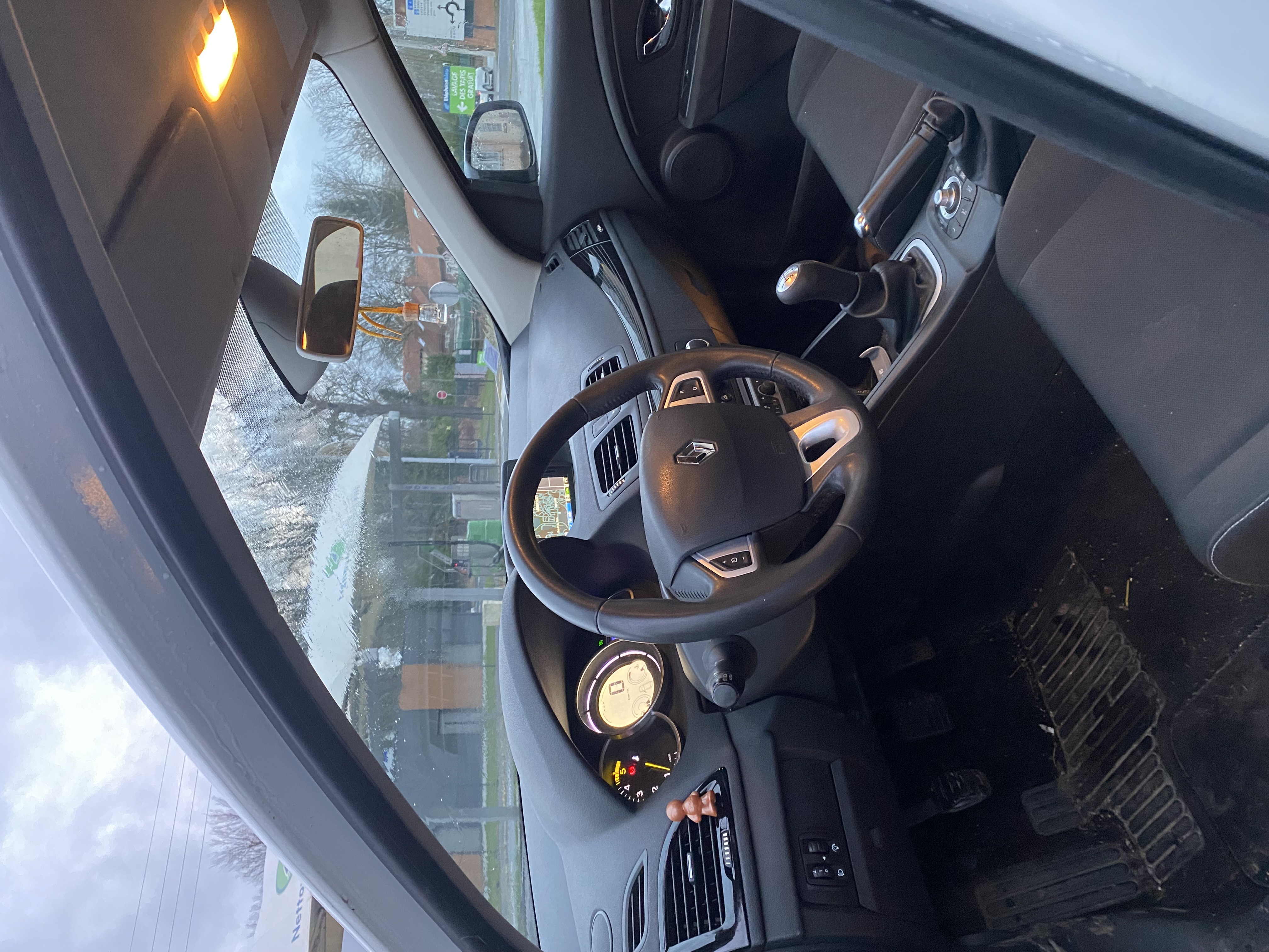 Renault Megane III ESTATE 1.5 DCI 90 FAP CARMINAT TOMTOM